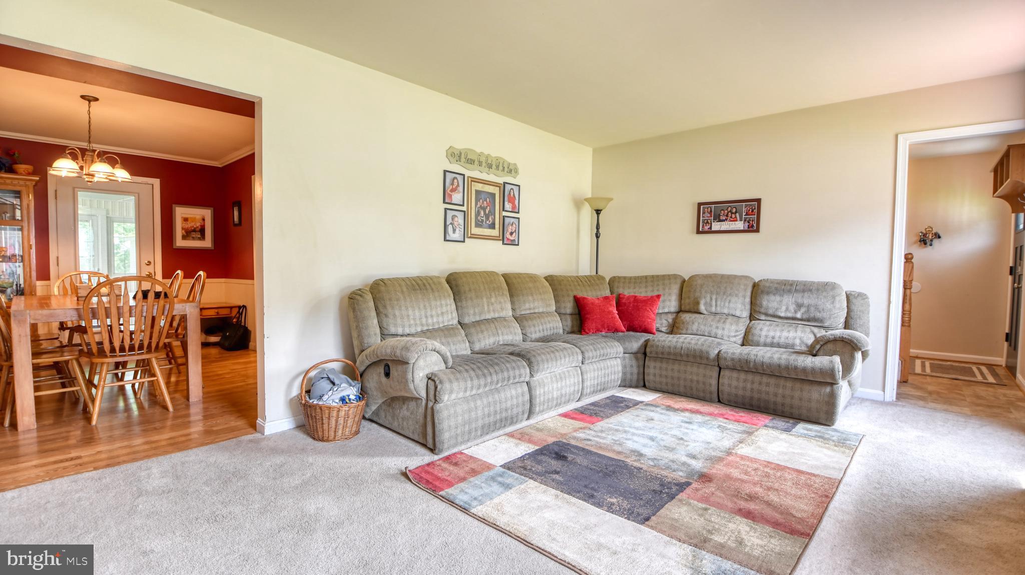 FOUR SEASONS ESTATES - Residential