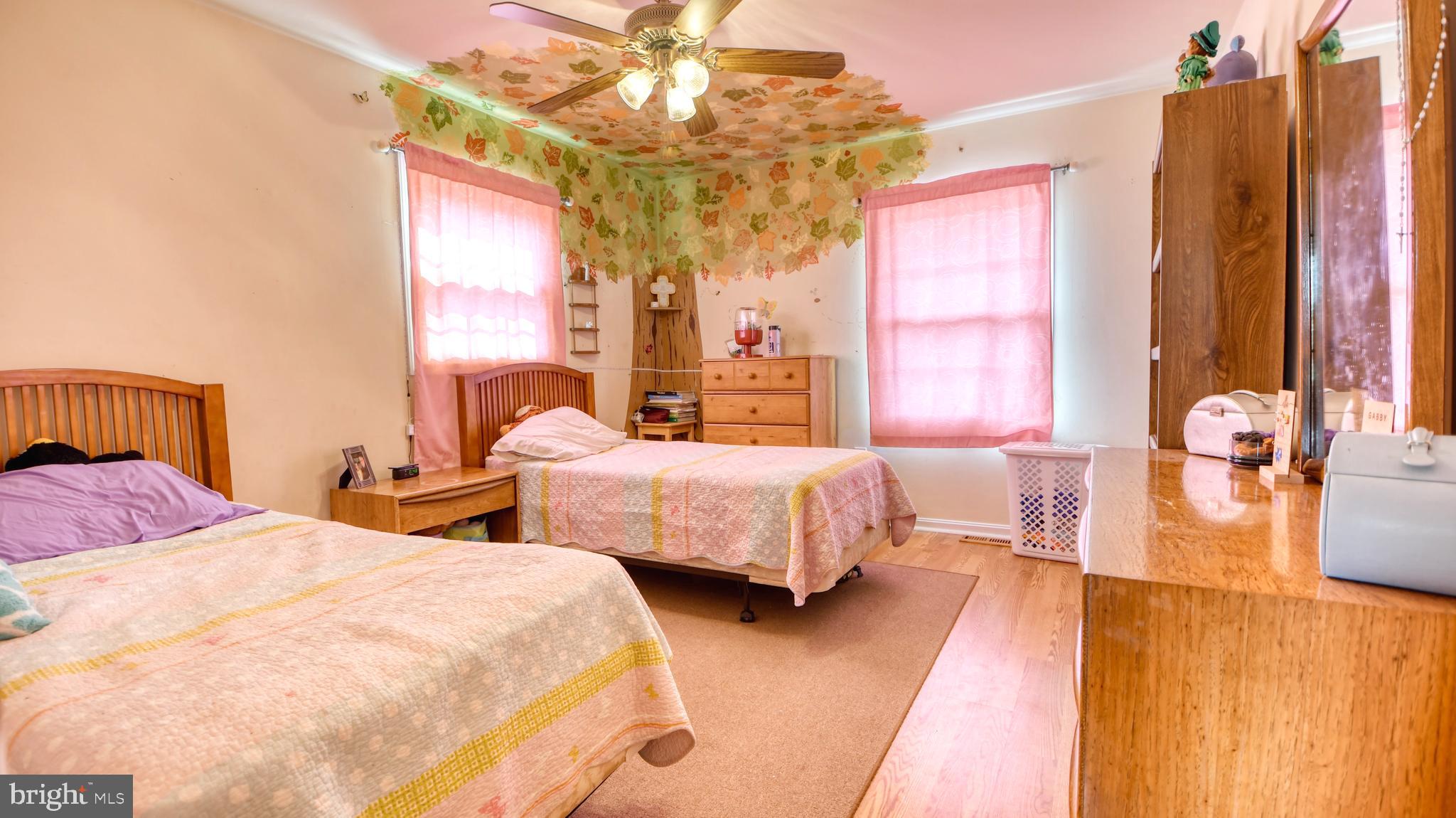 FOUR SEASONS ESTATES - Residential