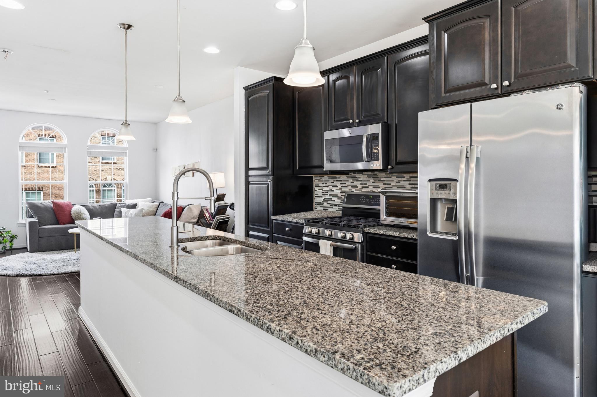 BRICK YARD STATION - Residential