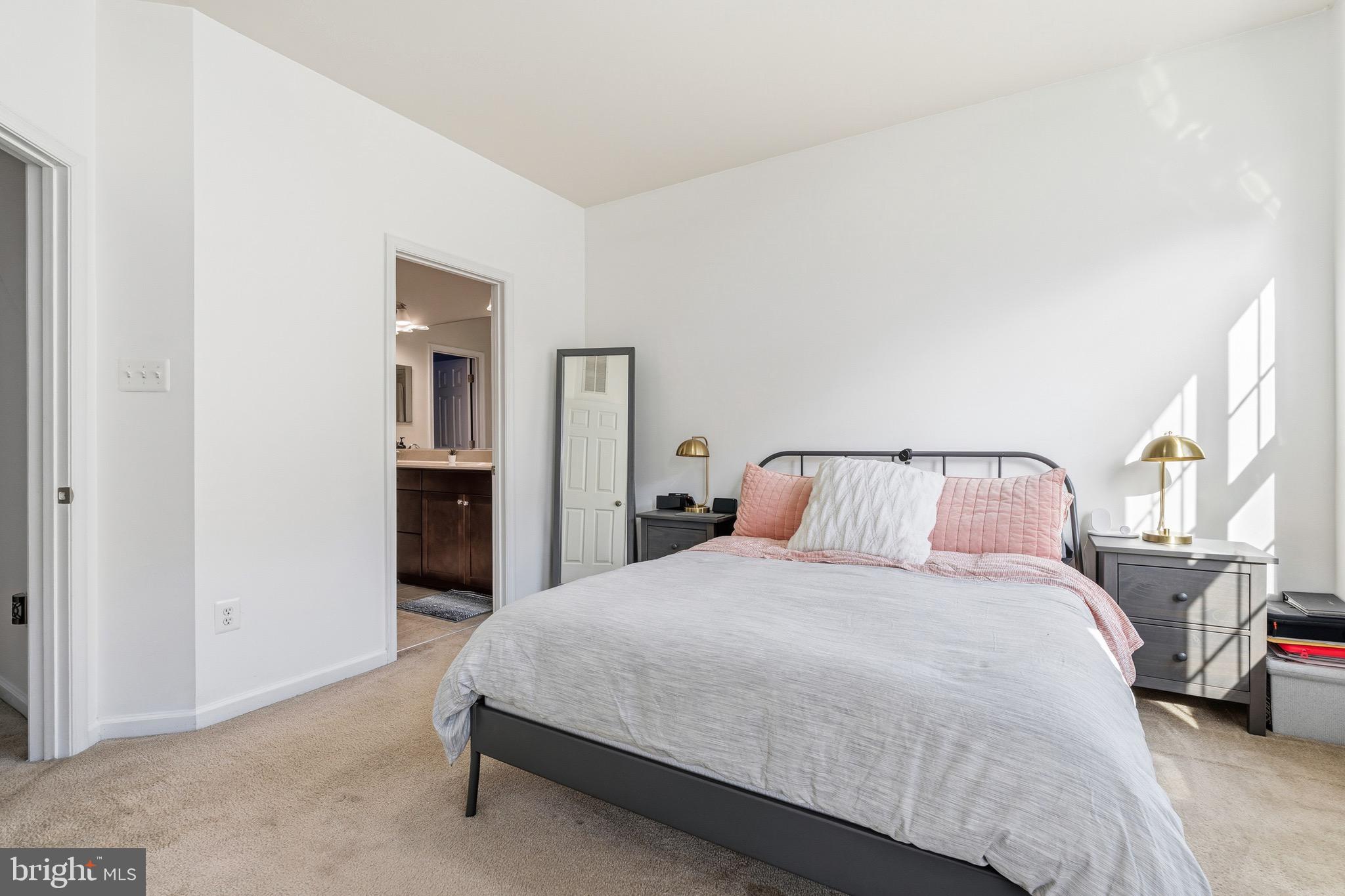 BRICK YARD STATION - Residential