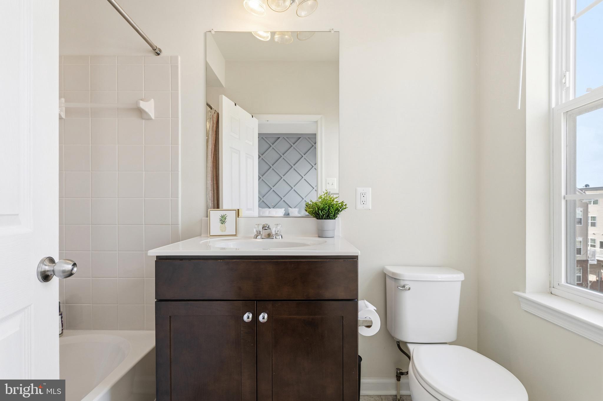 BRICK YARD STATION - Residential