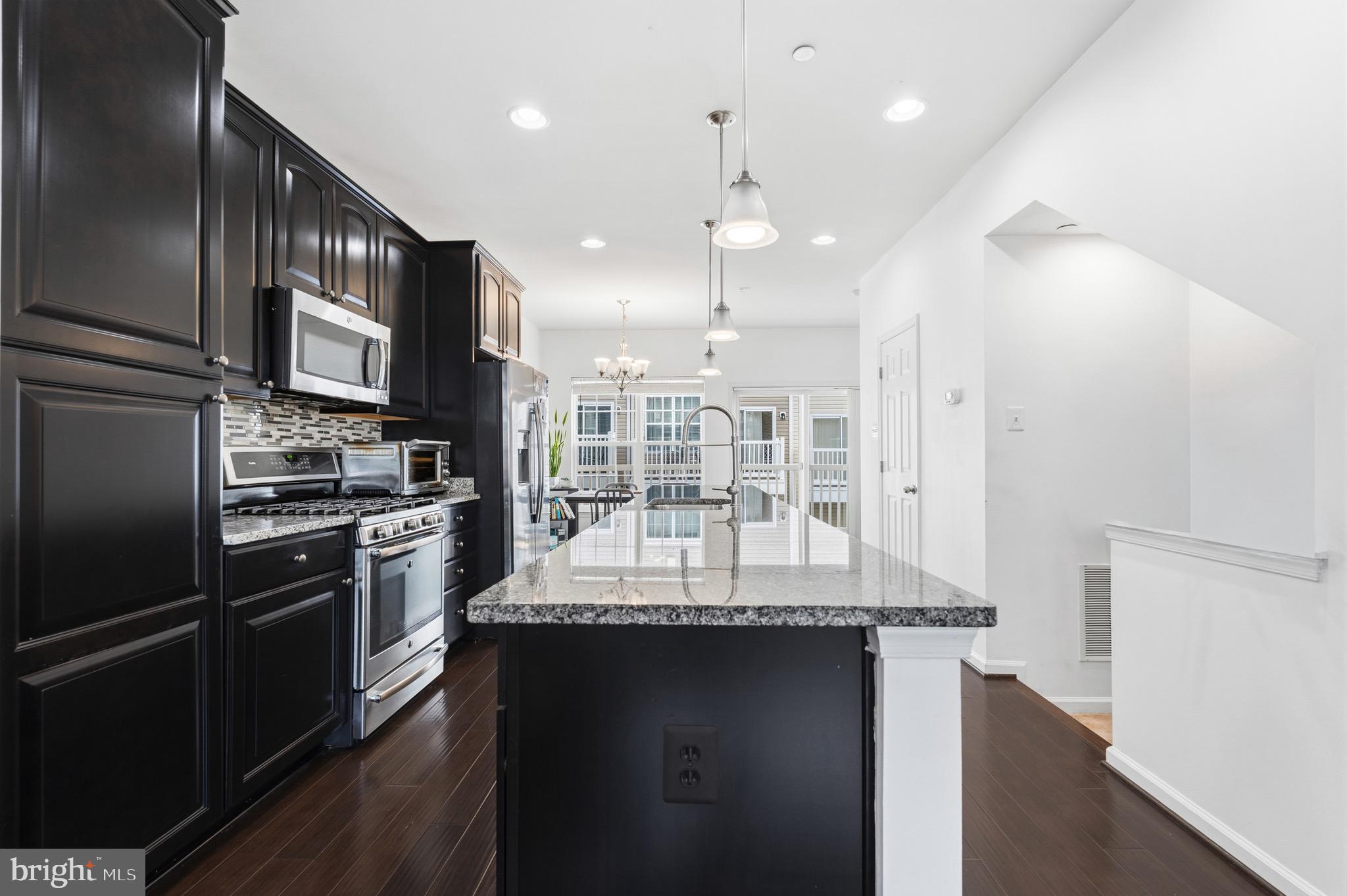 BRICK YARD STATION - Residential