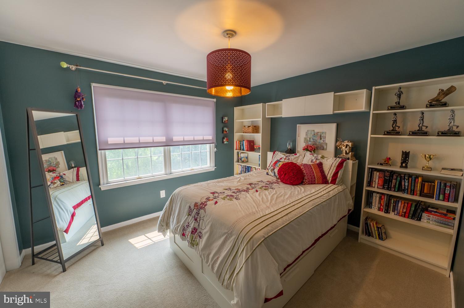 BRIDLE PATH WEST - Residential