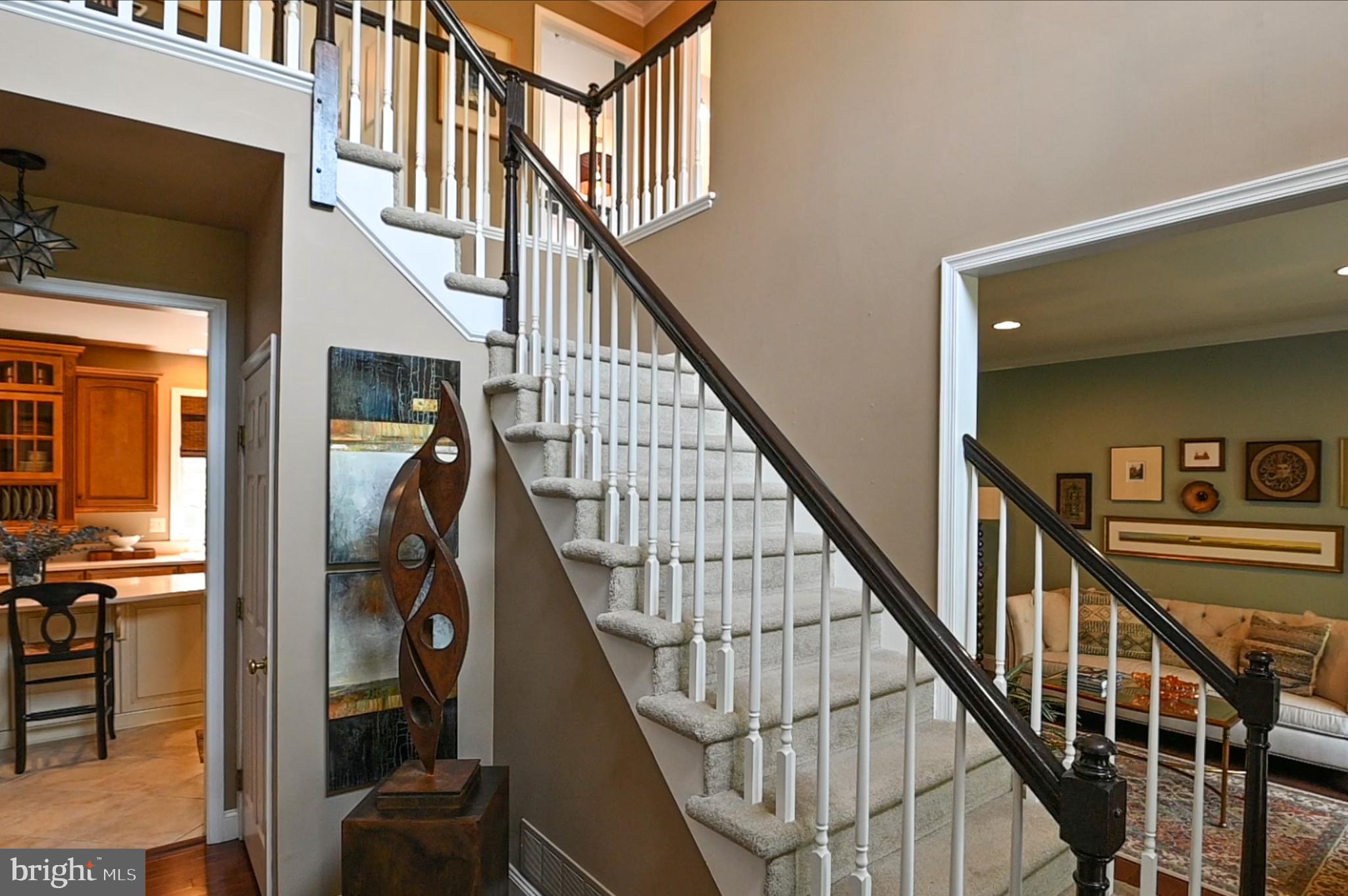 BRIDLE PATH WEST - Residential