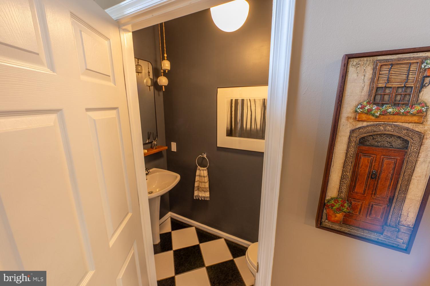 BRIDLE PATH WEST - Residential