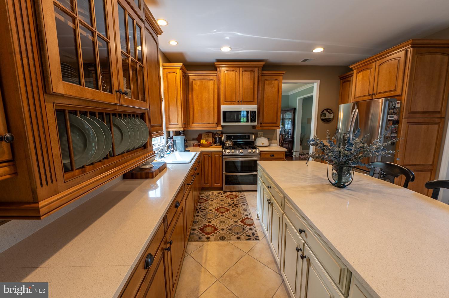 BRIDLE PATH WEST - Residential