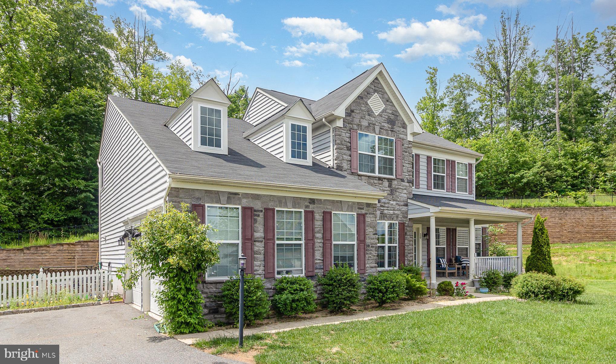 LEELAND STATION - Residential Lease