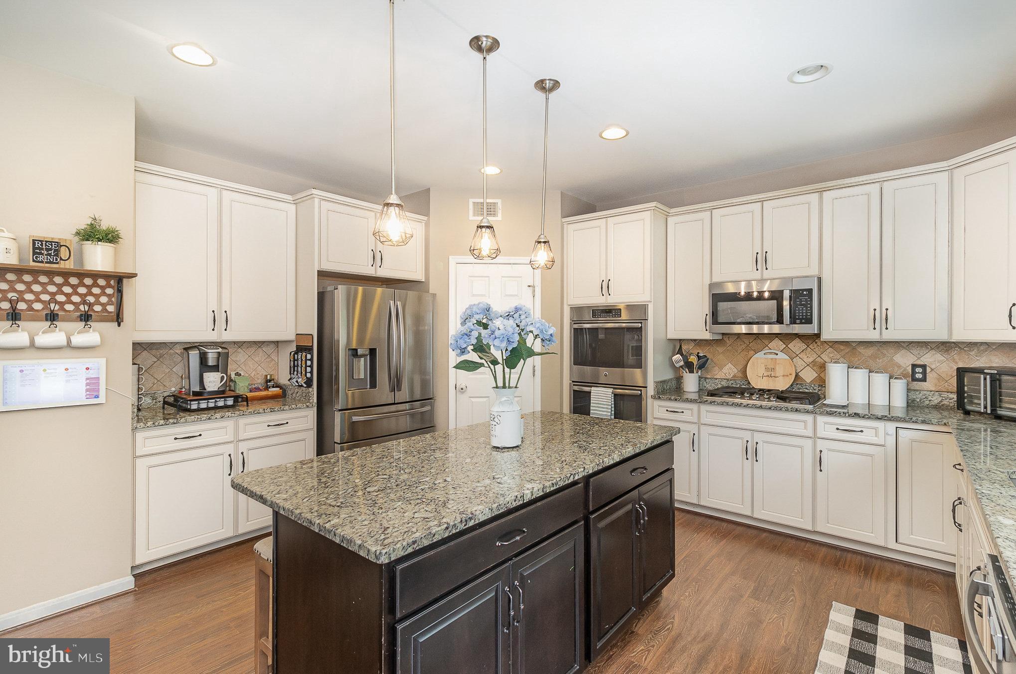 LEELAND STATION - Residential Lease