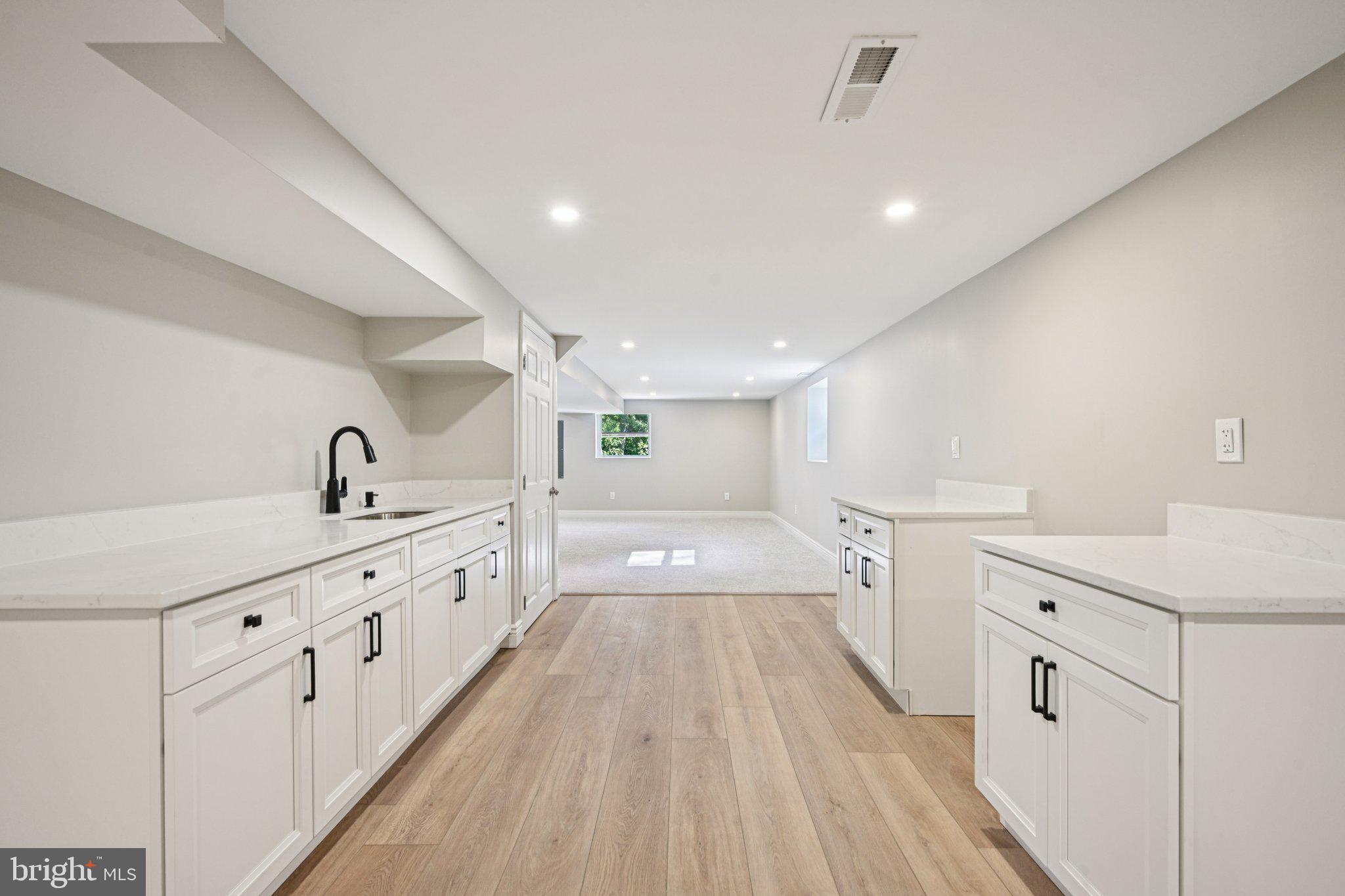 MAPLE GLEN - Residential