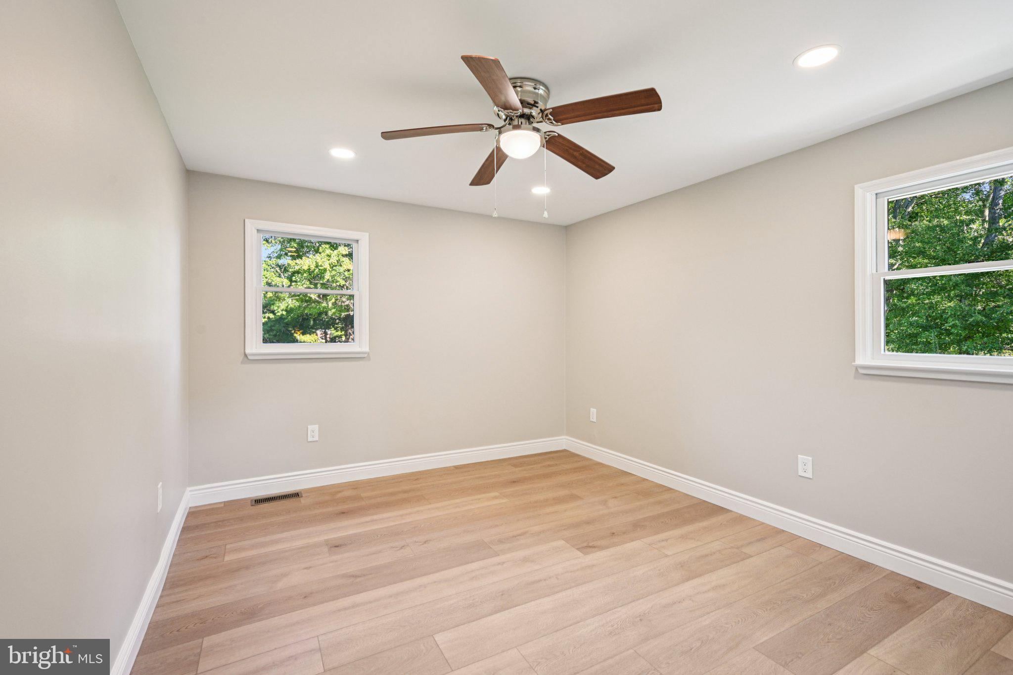 MAPLE GLEN - Residential