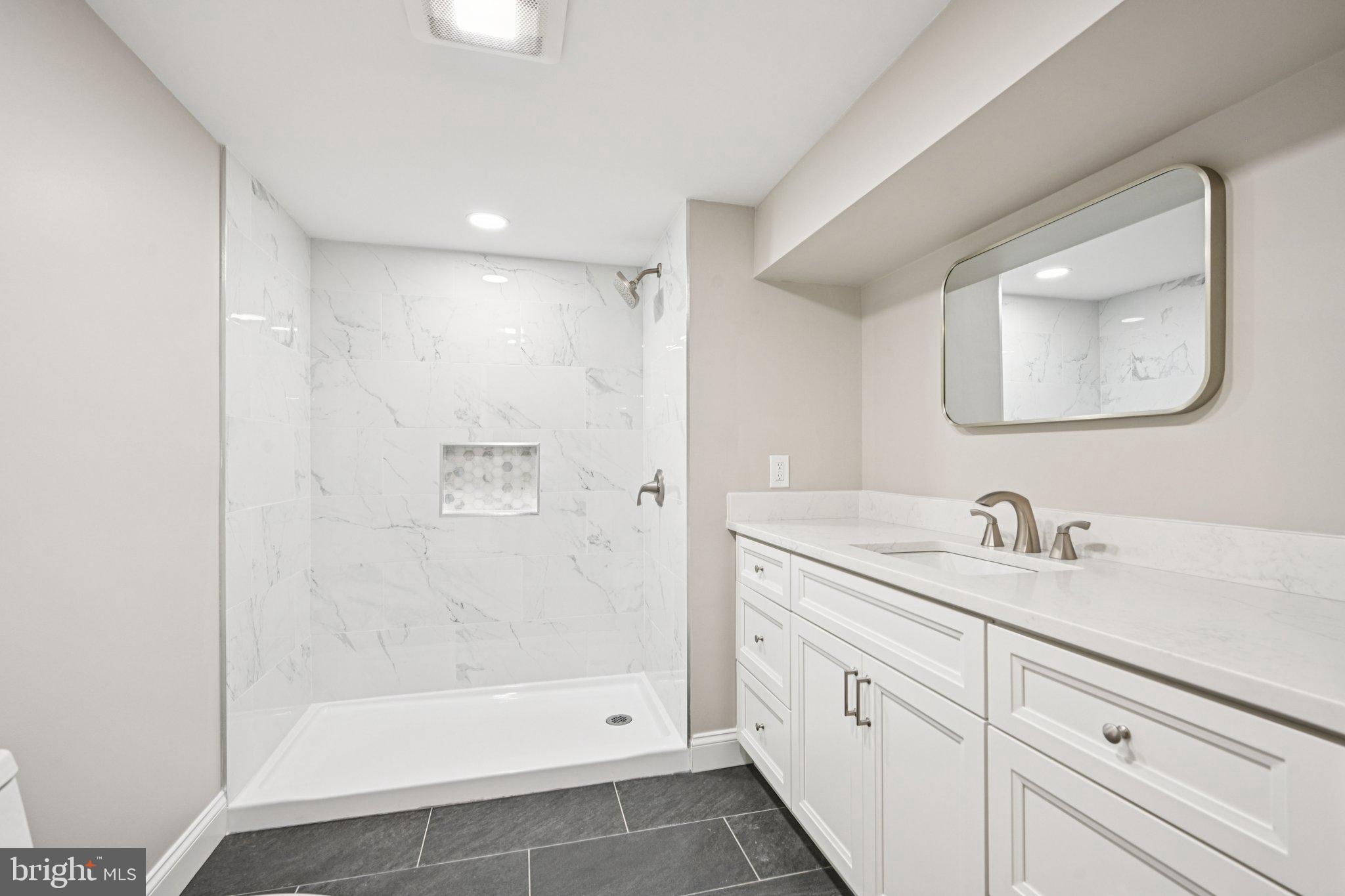 MAPLE GLEN - Residential