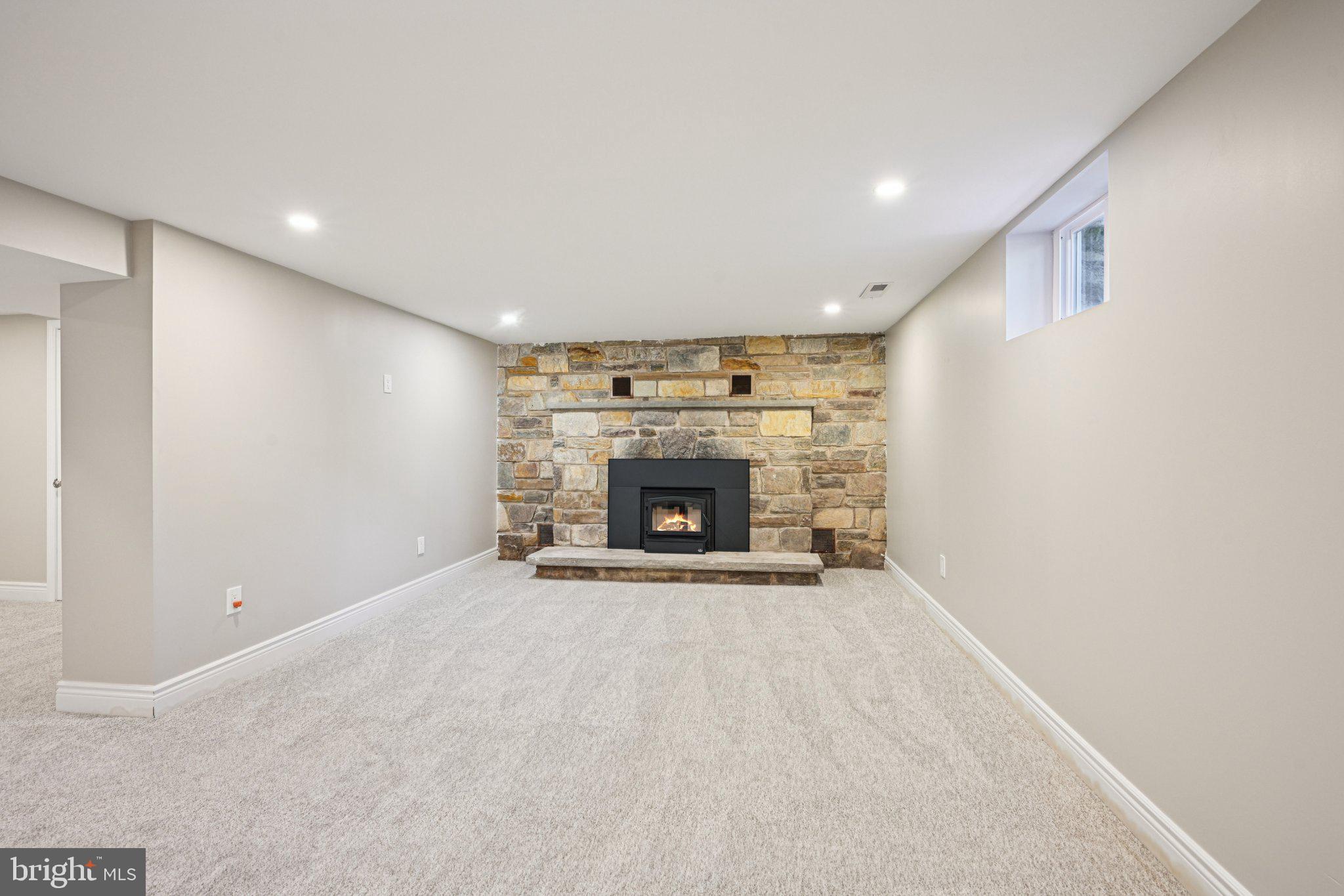 MAPLE GLEN - Residential