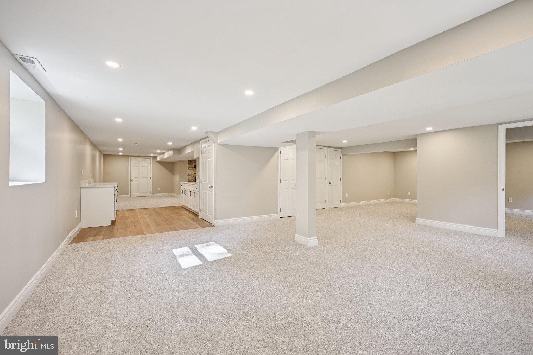 MAPLE GLEN - Residential