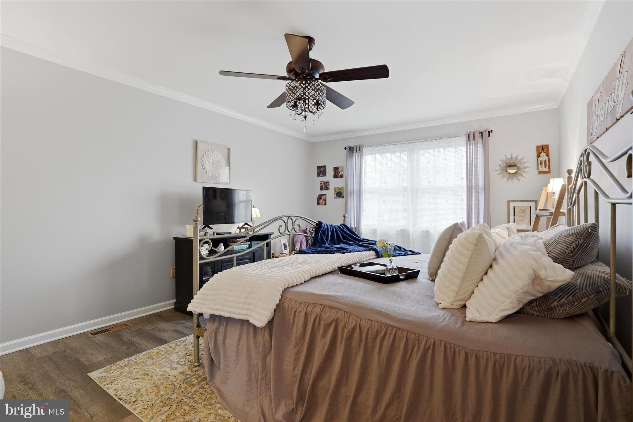 HERITAGE OAKS - Residential