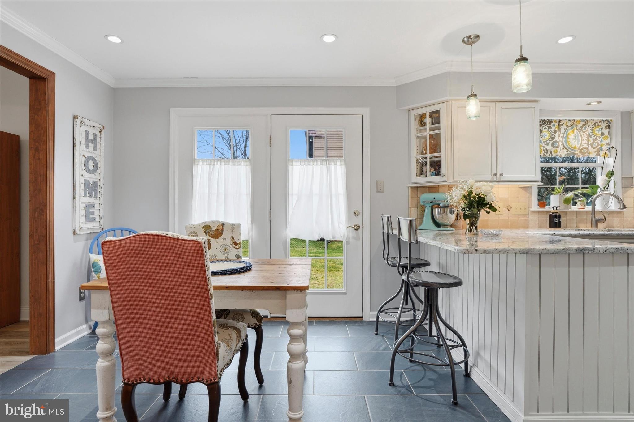 HERITAGE OAKS - Residential