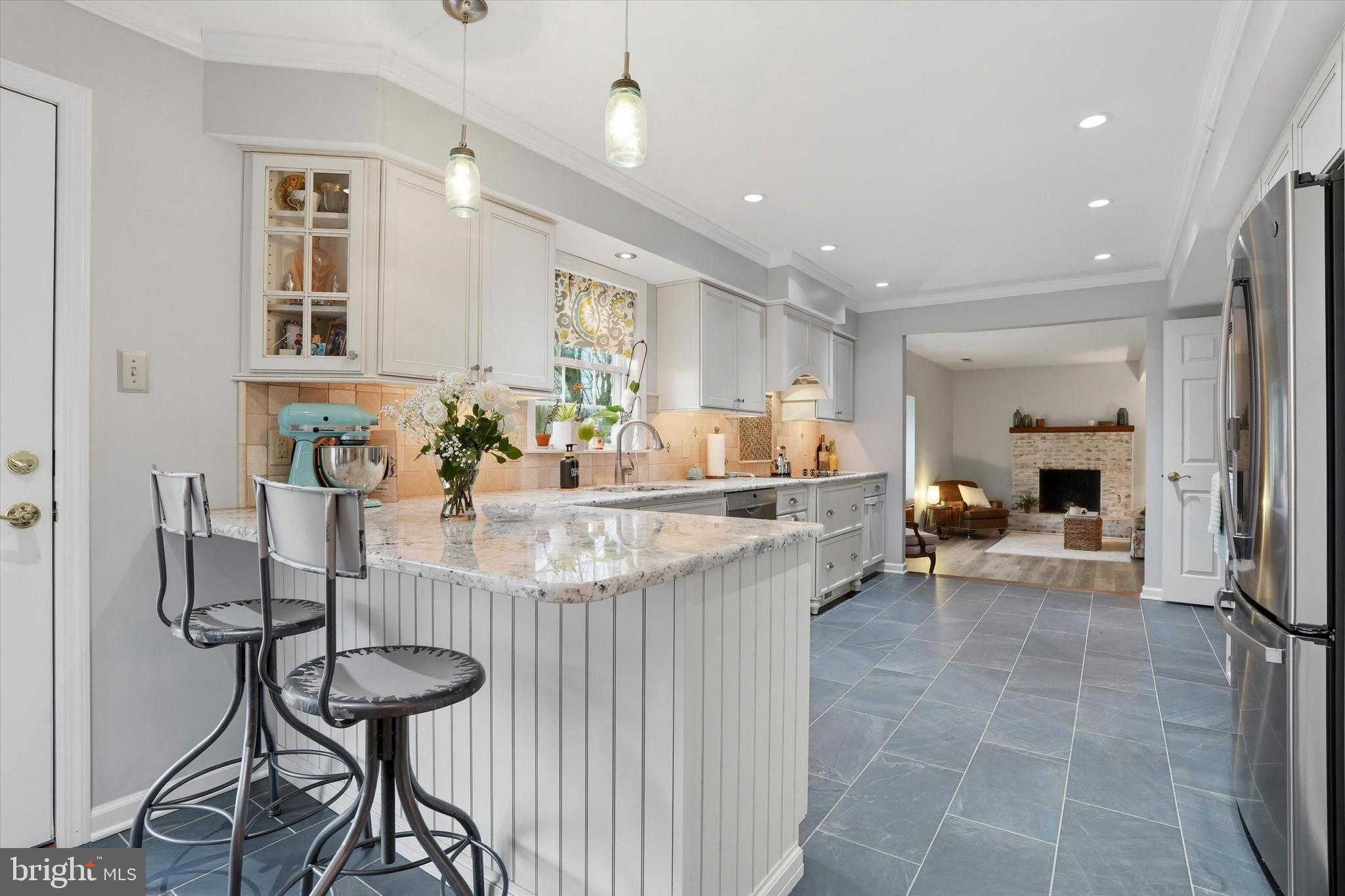 HERITAGE OAKS - Residential