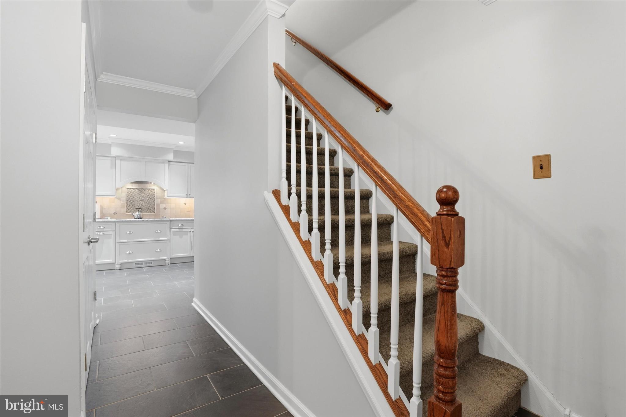 HERITAGE OAKS - Residential