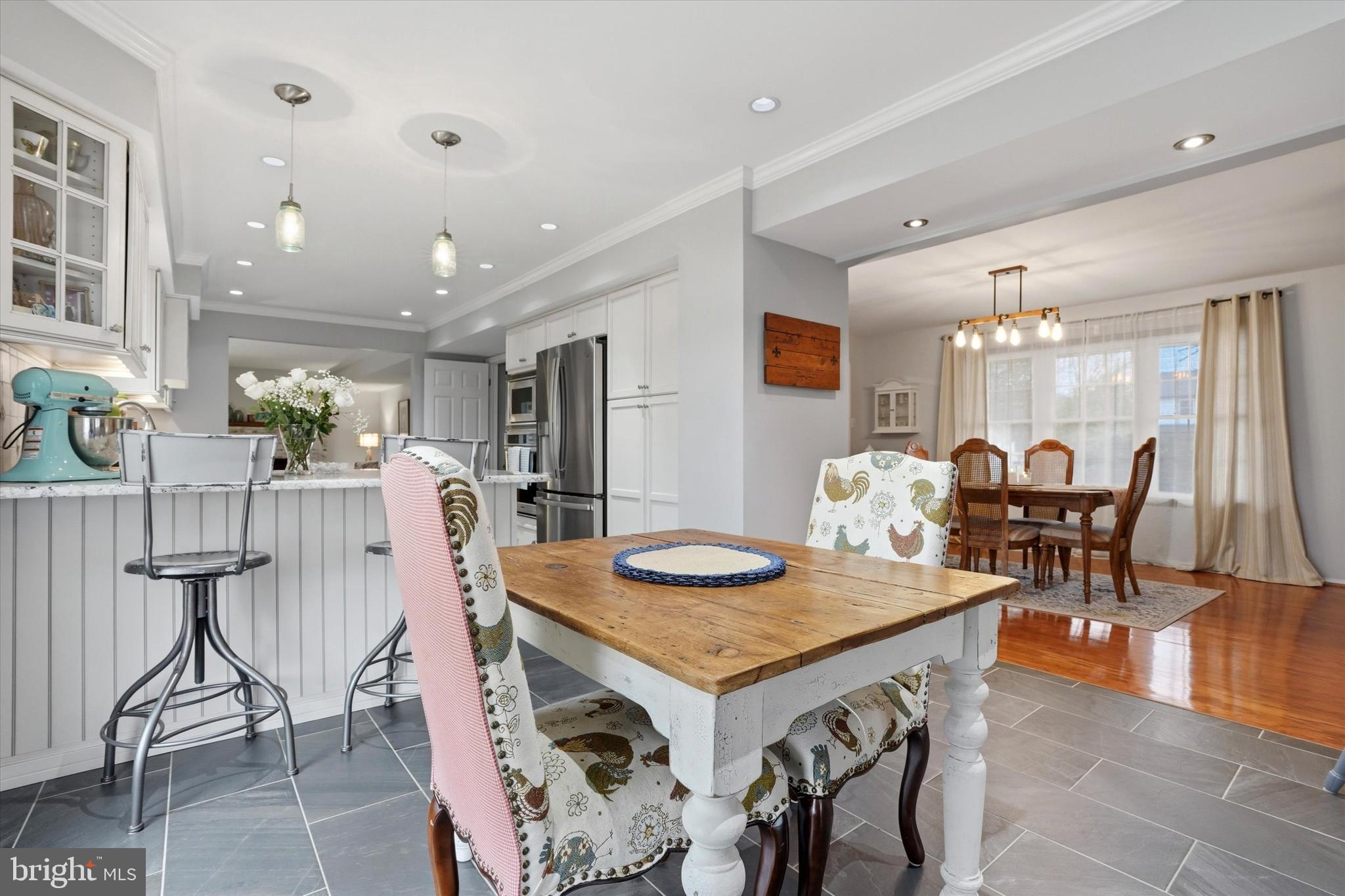 HERITAGE OAKS - Residential