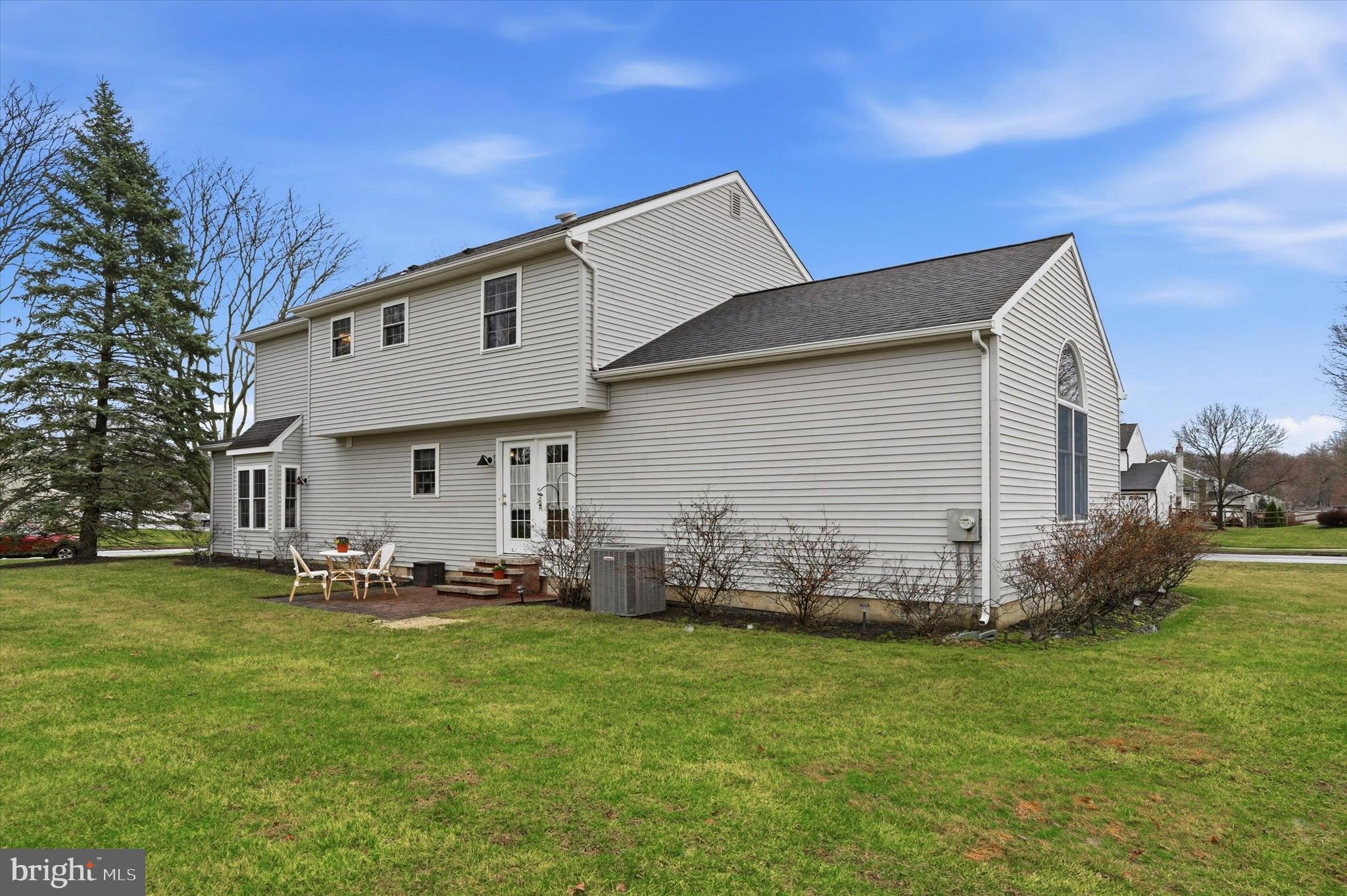 HERITAGE OAKS - Residential