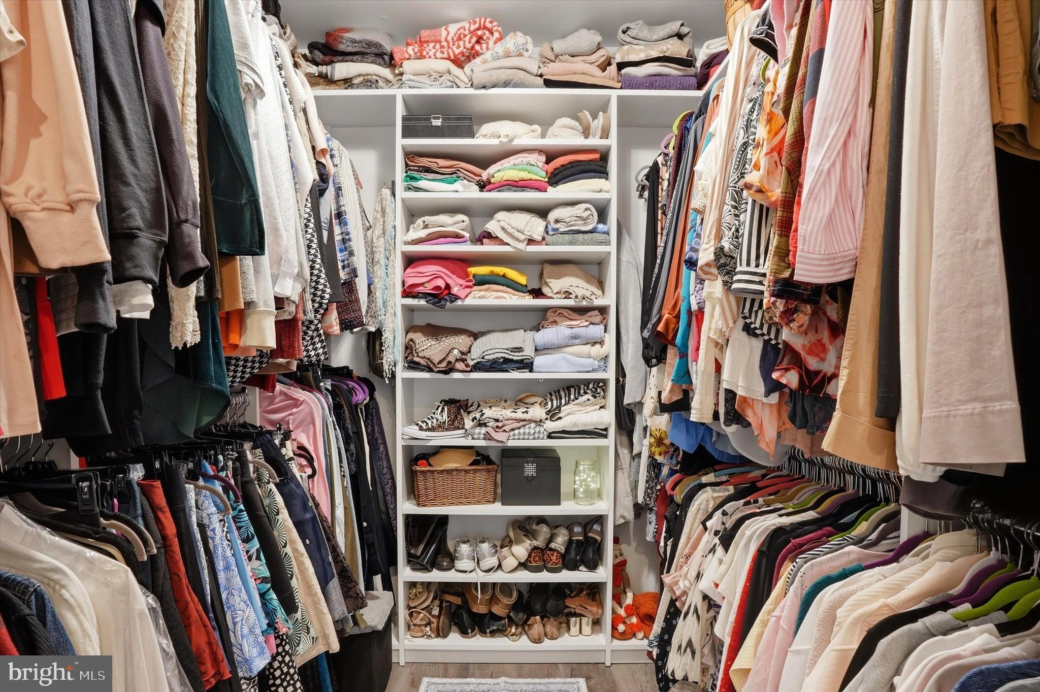 HERITAGE OAKS - Residential