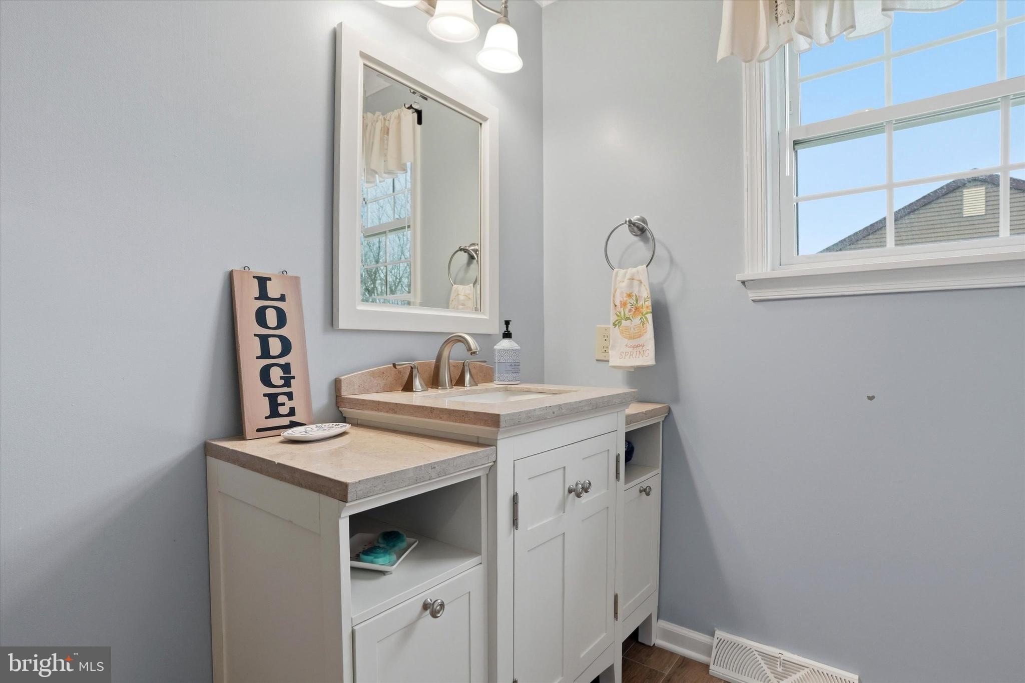 HERITAGE OAKS - Residential