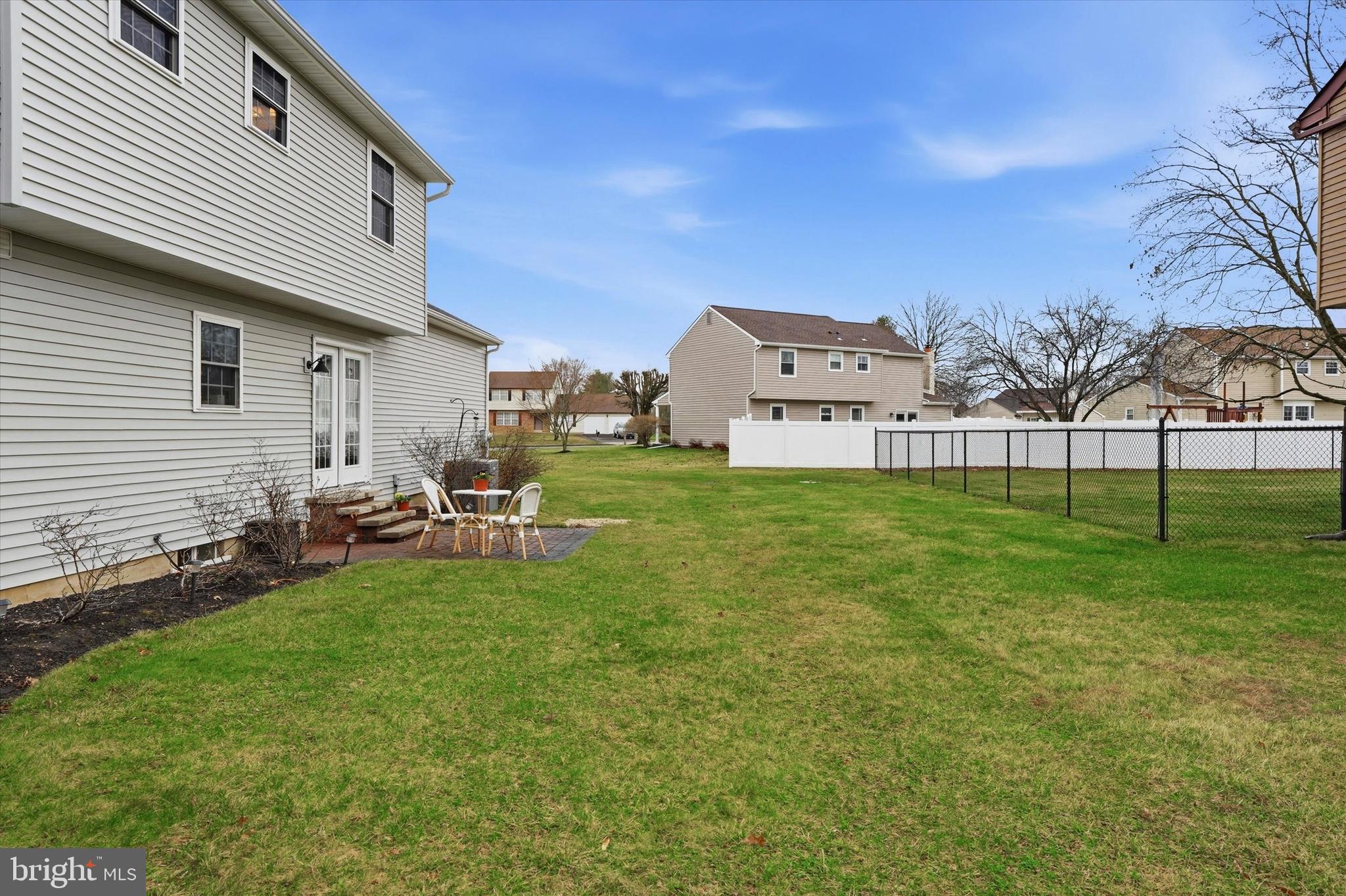 HERITAGE OAKS - Residential