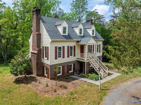 3665 COUNTRY LN CHARLOTTESVILLE VA 22901
