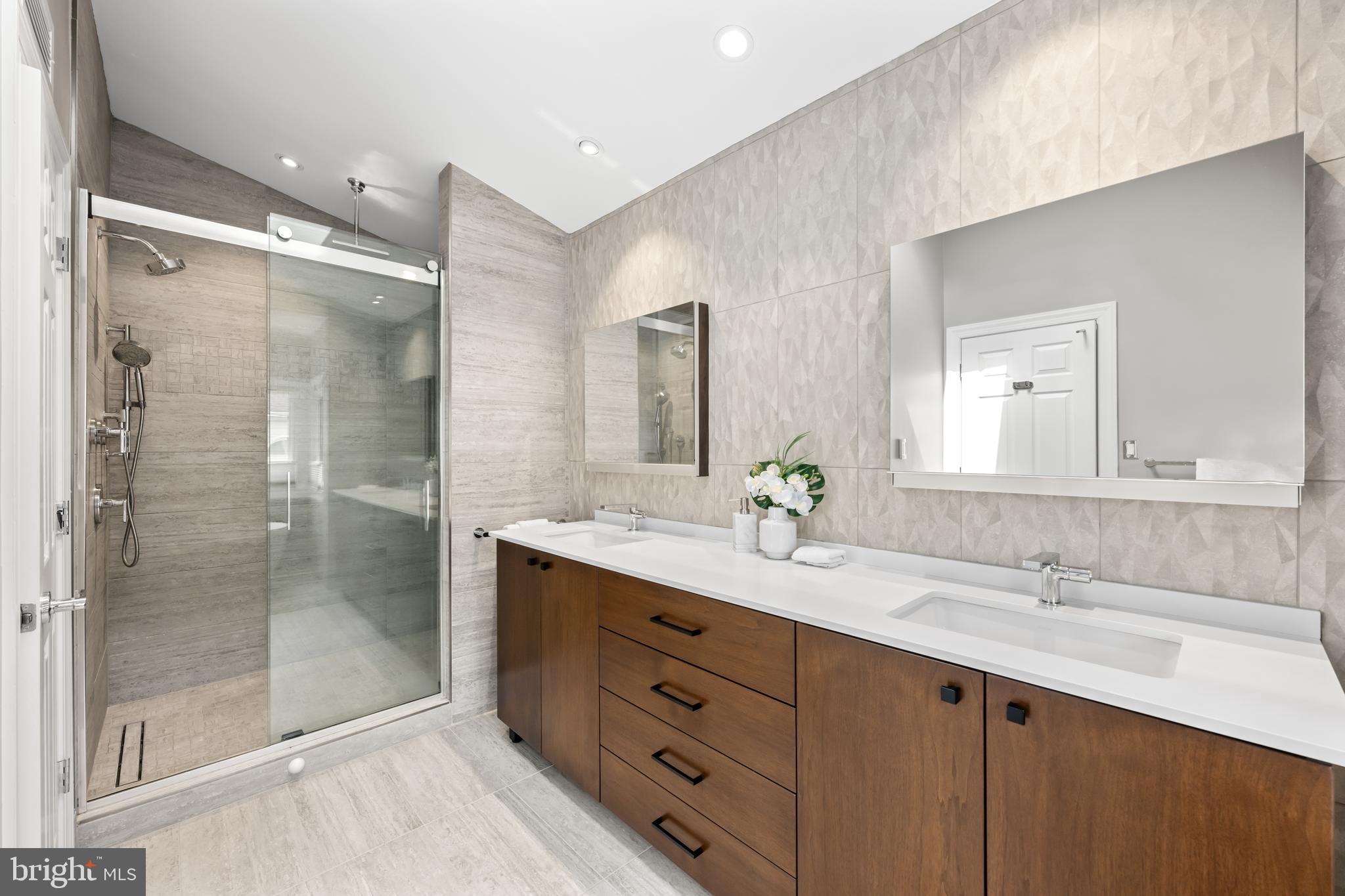 TIMBERLAWN - Residential