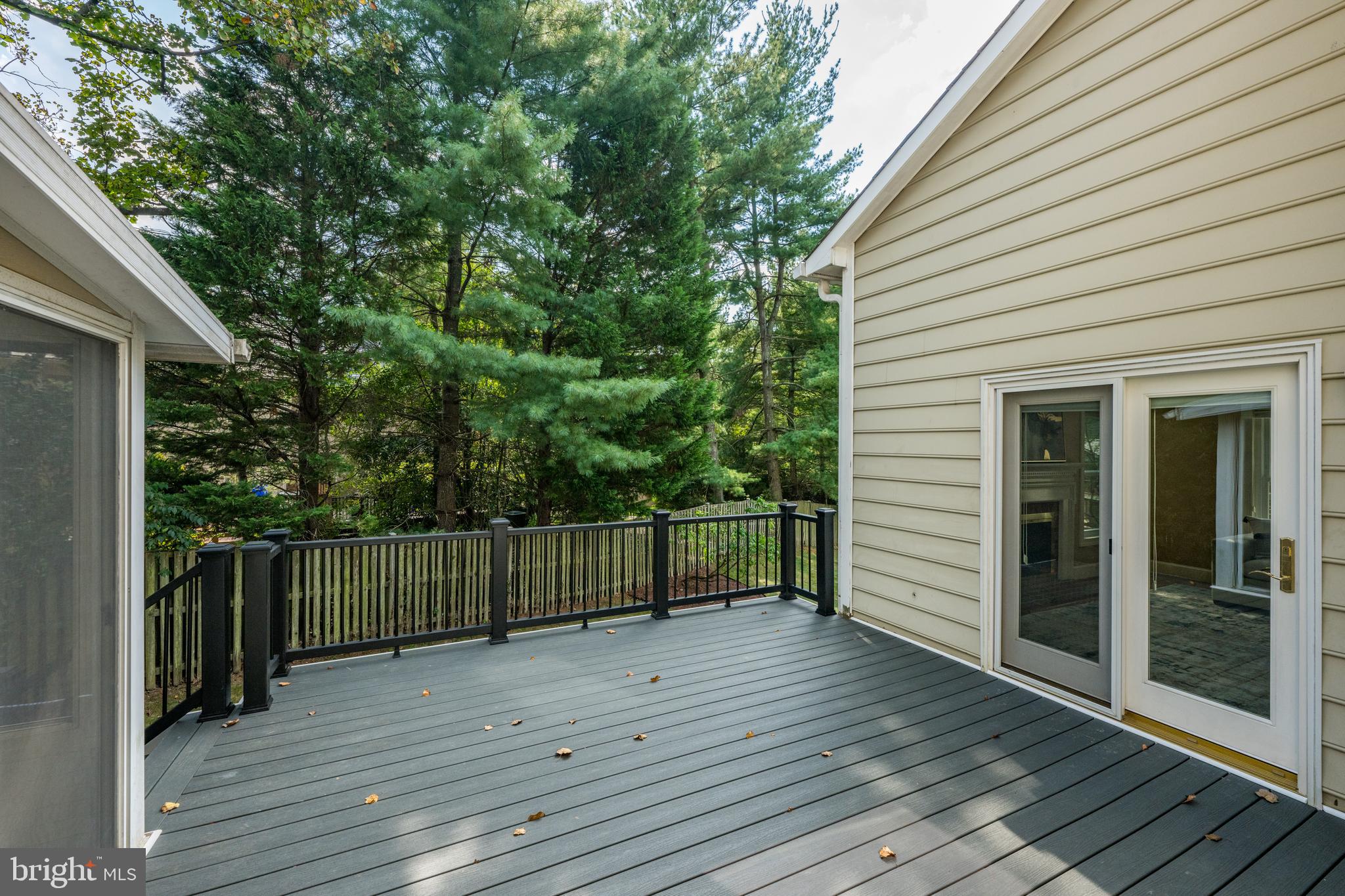 TIMBERLAWN - Residential