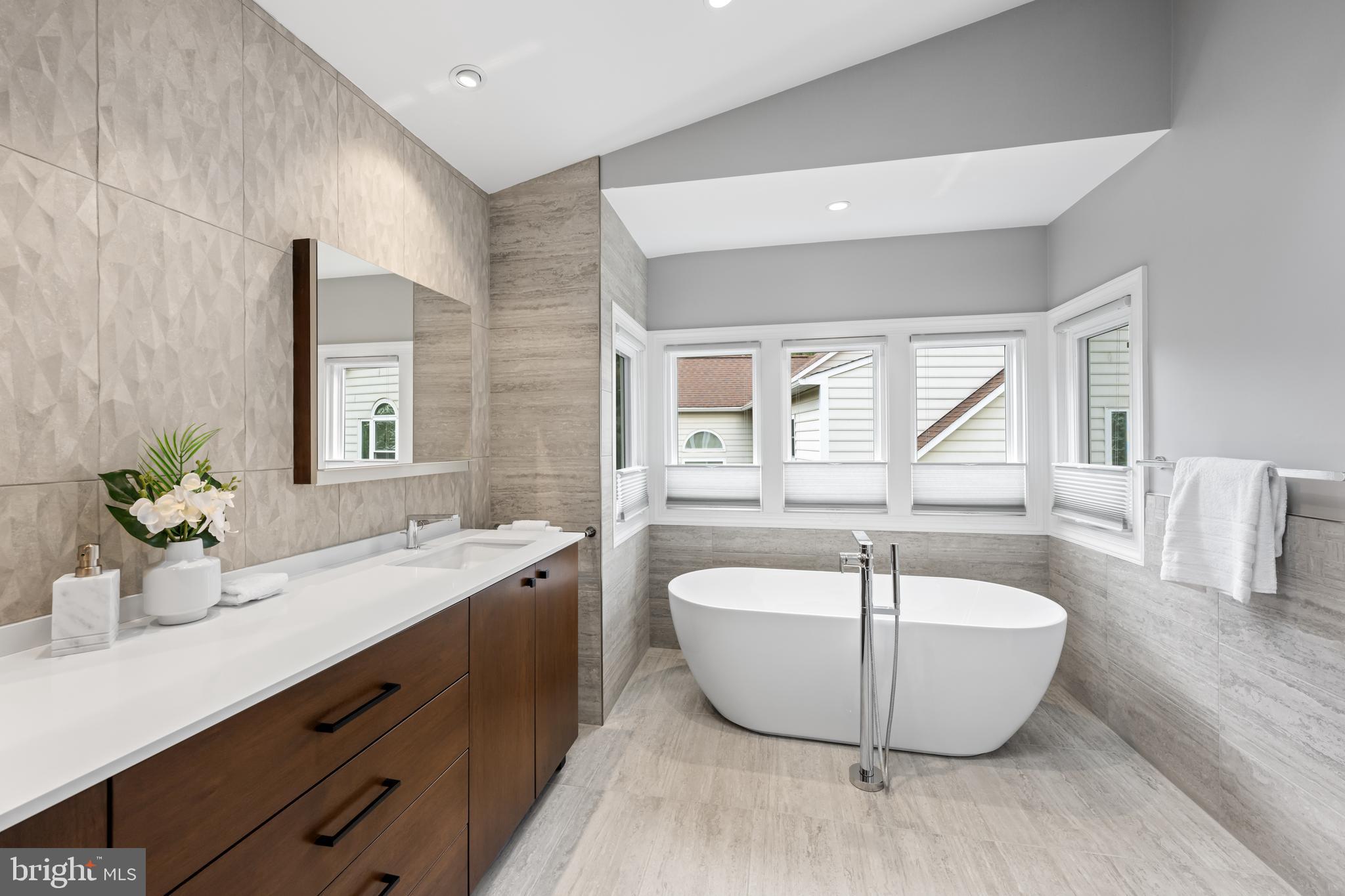 TIMBERLAWN - Residential