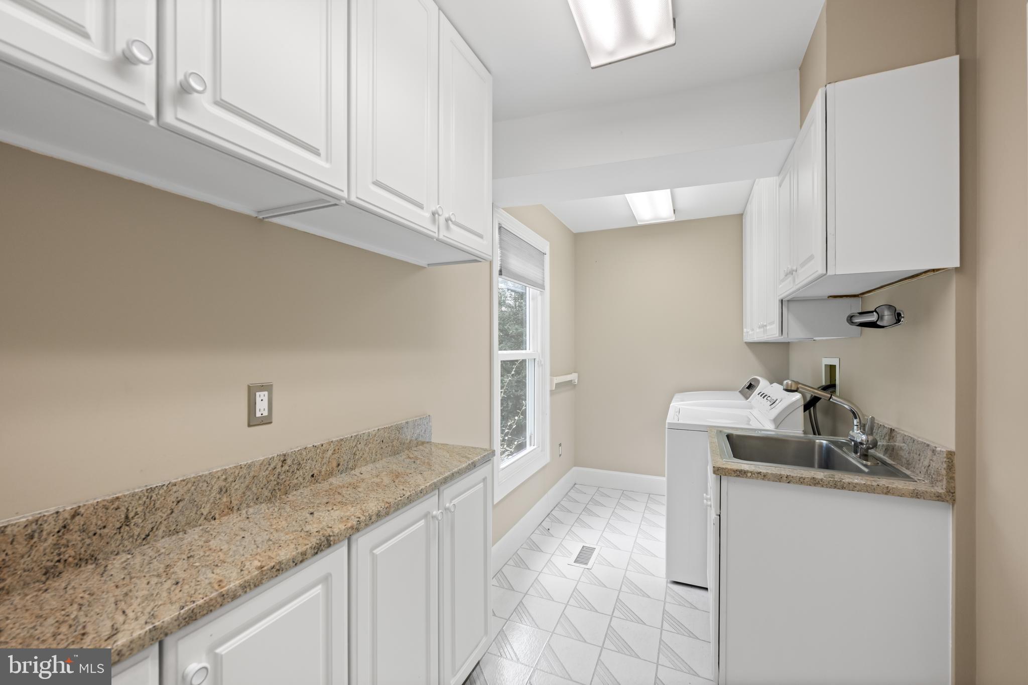 TIMBERLAWN - Residential