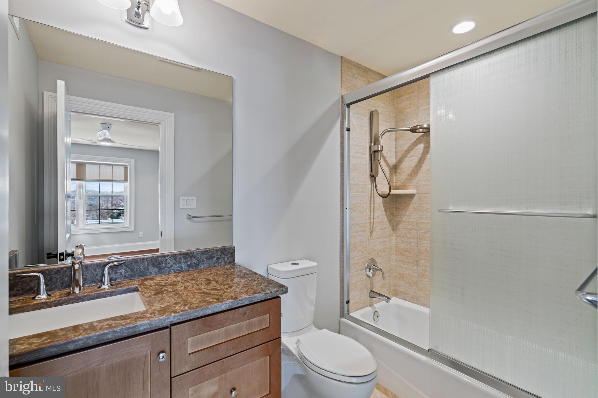 MANAYUNK - Residential