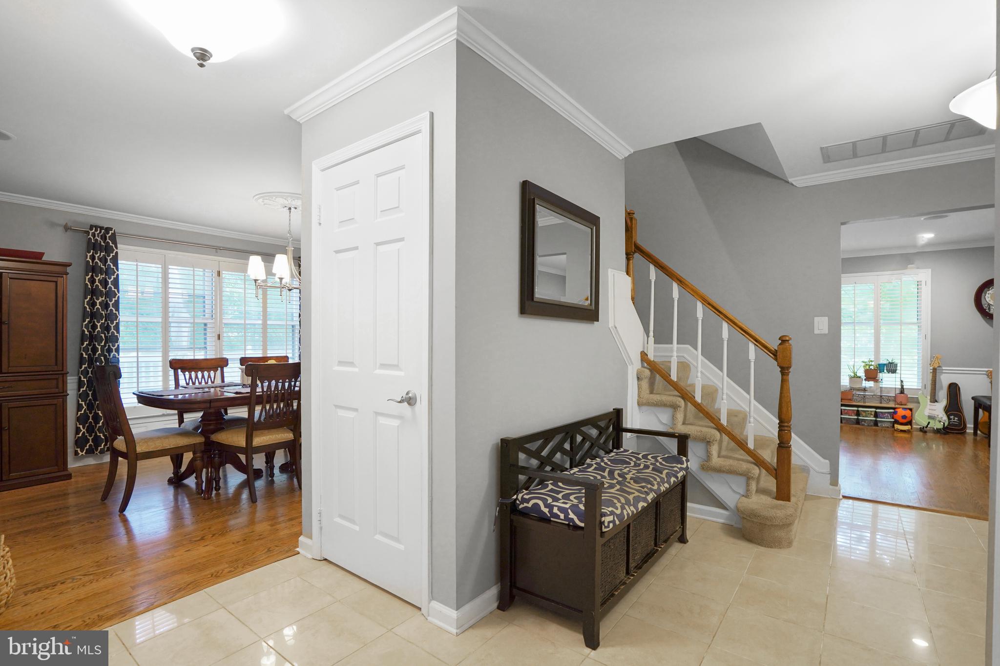 RESTON - Residential