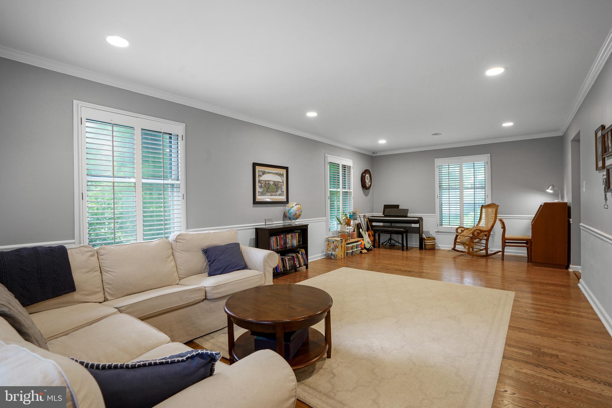 RESTON - Residential