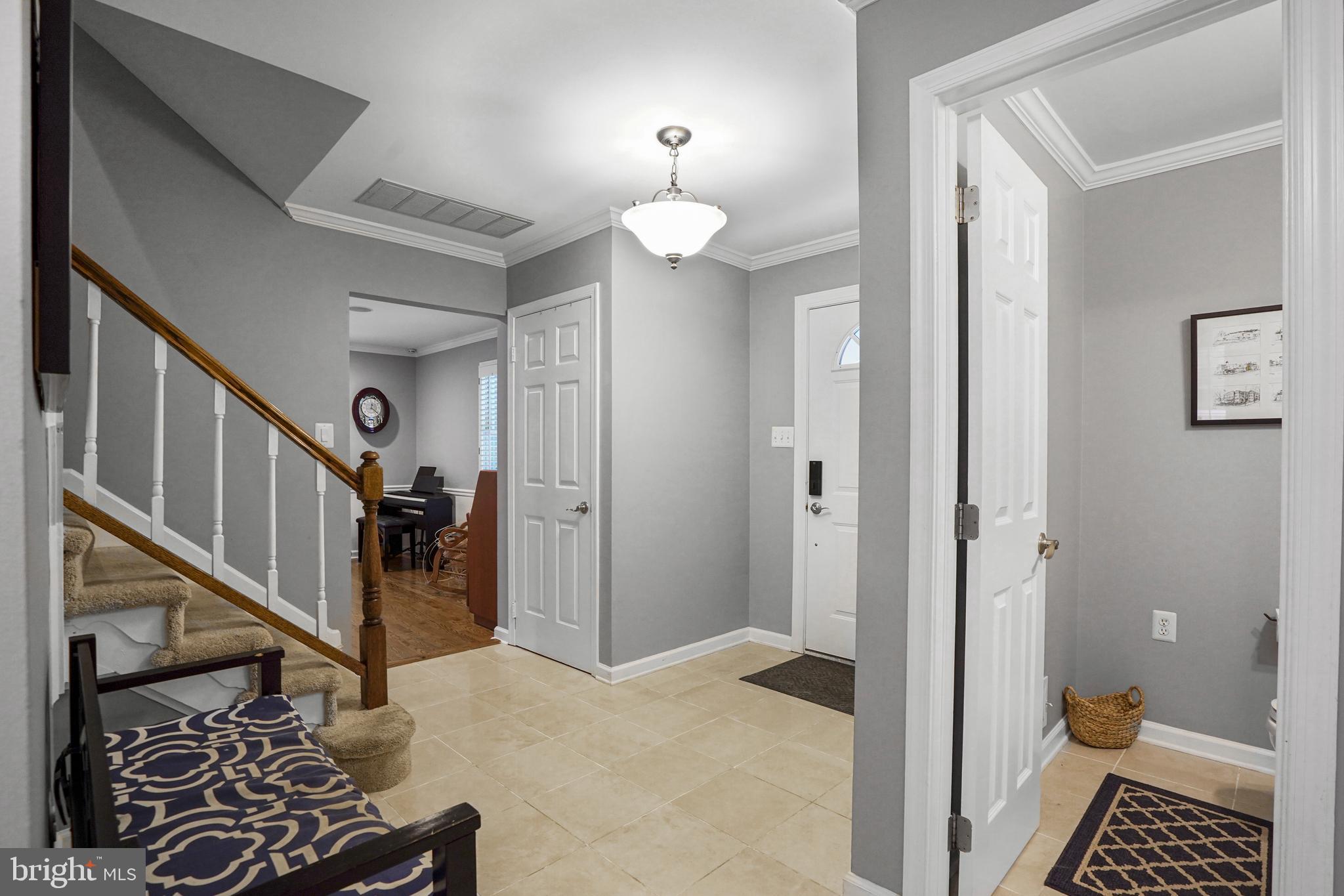 RESTON - Residential