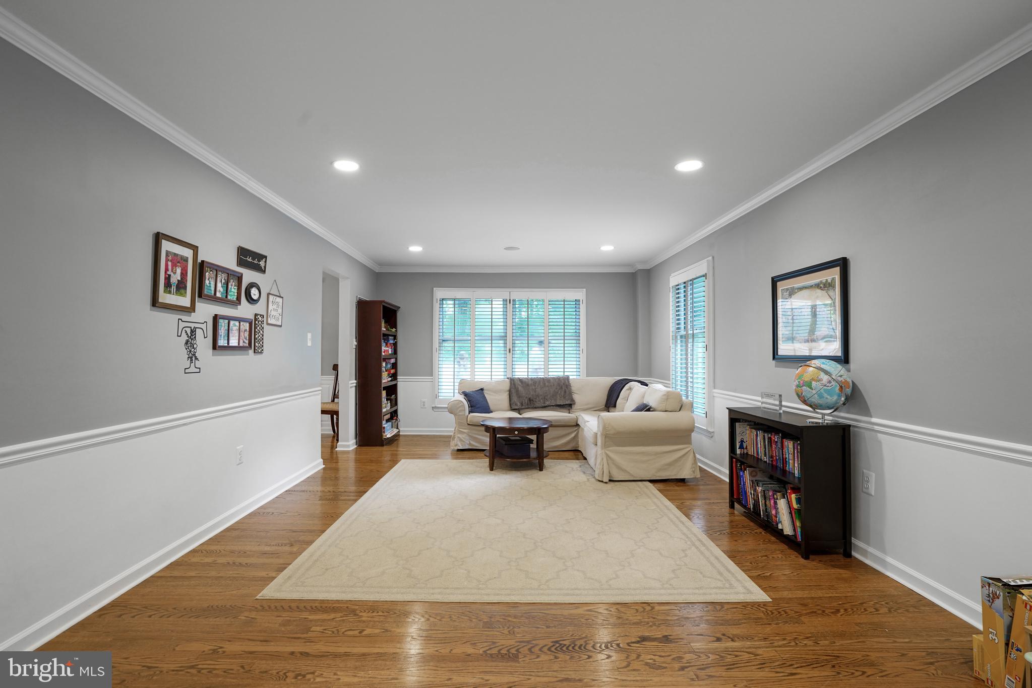 RESTON - Residential