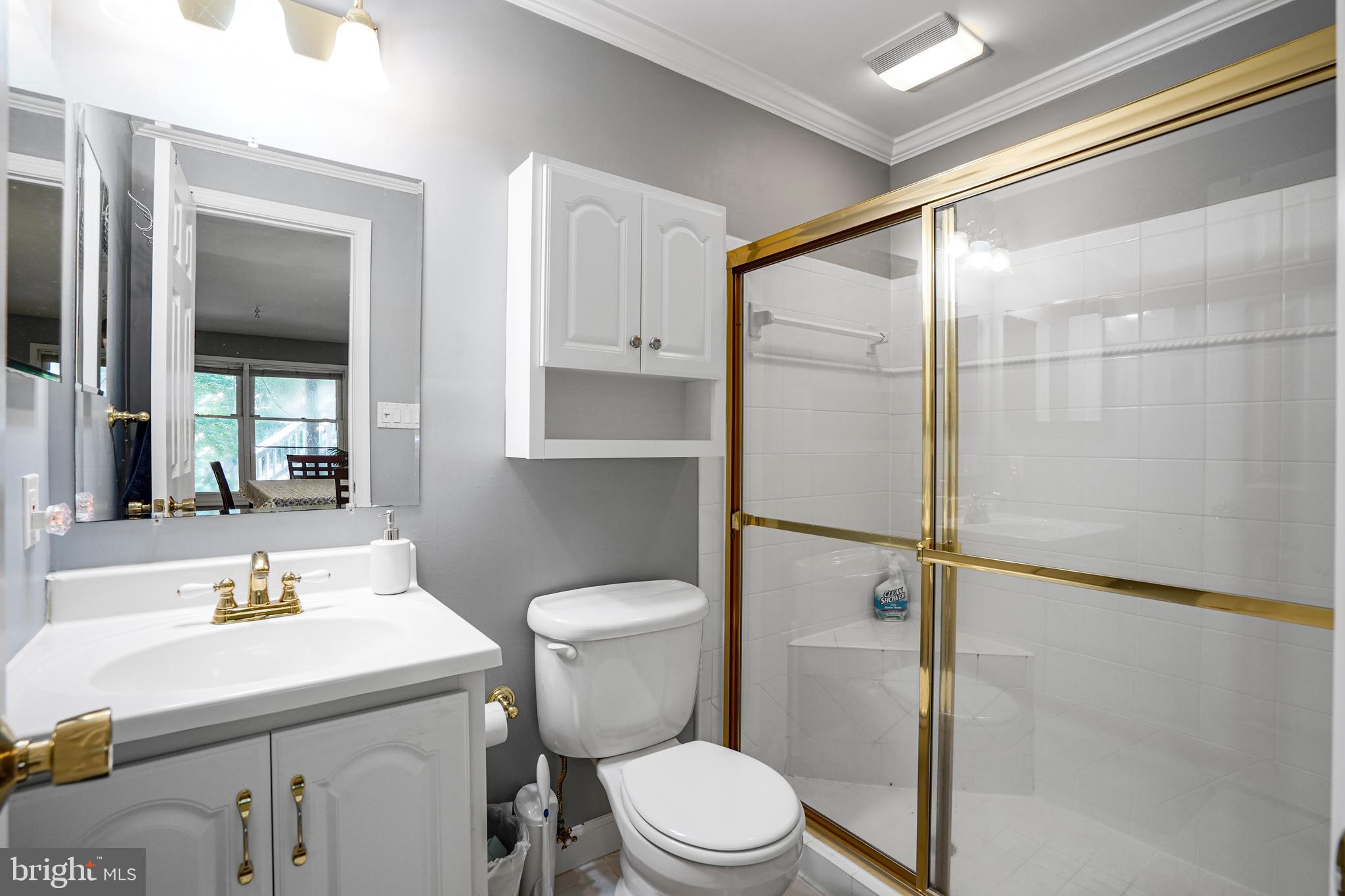 RESTON - Residential