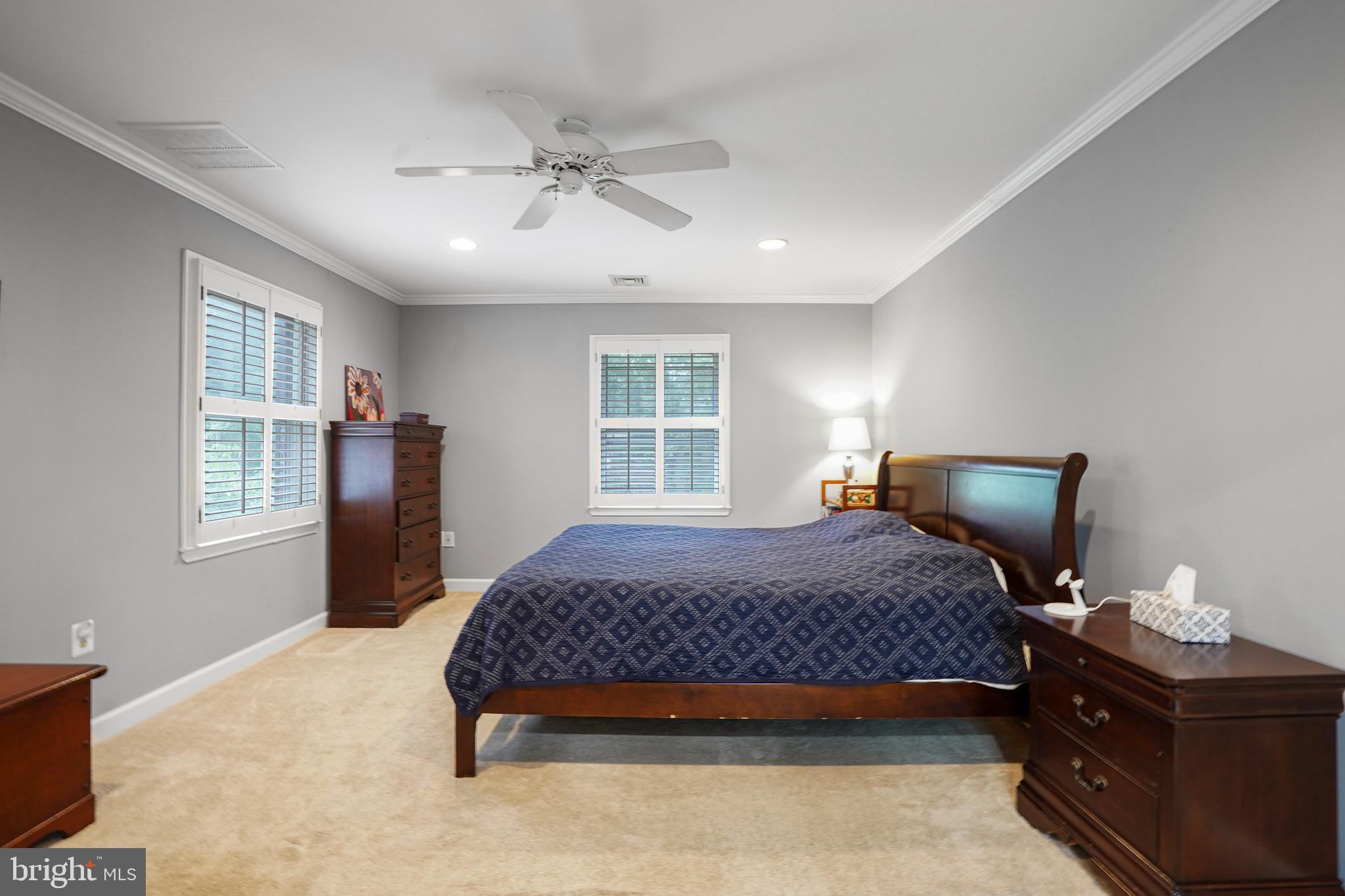 RESTON - Residential