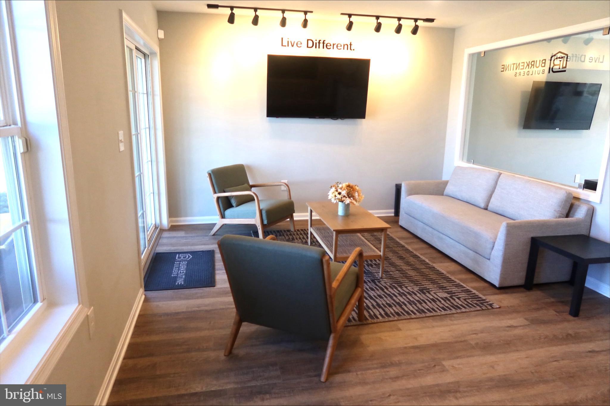 HUDSON RIDGE - Residential