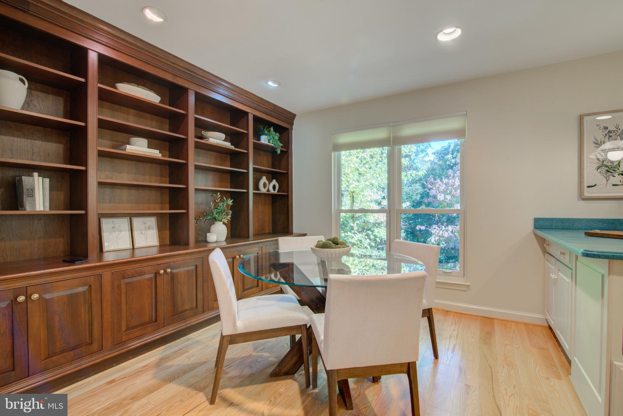 1423 MCLEAN MEWS COURT