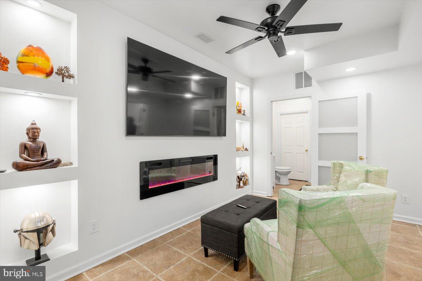 SUMMERS LANDING - Residential