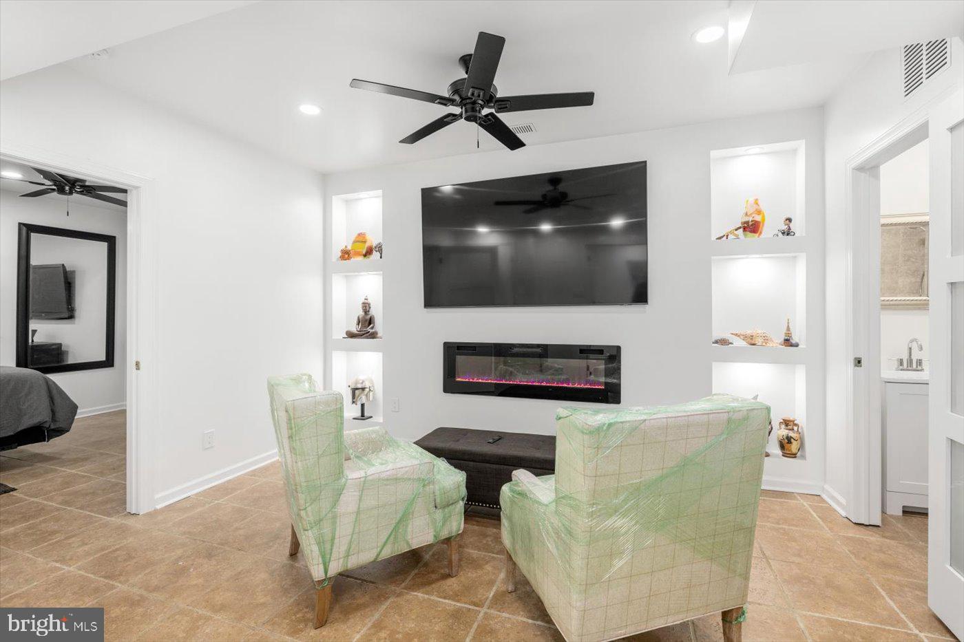 SUMMERS LANDING - Residential