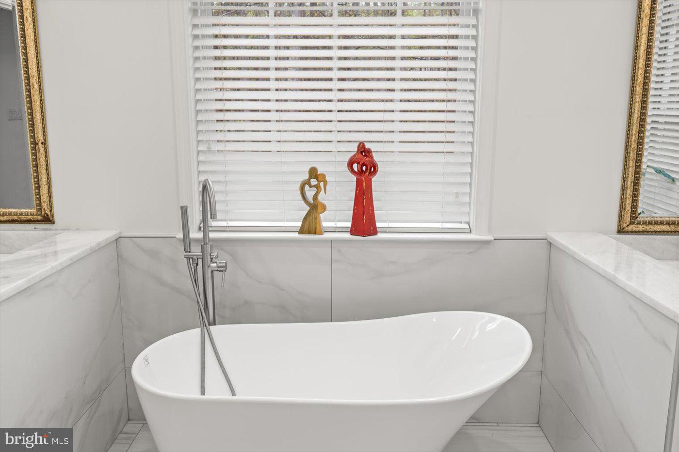 SUMMERS LANDING - Residential