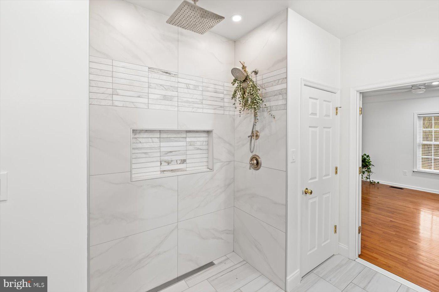 SUMMERS LANDING - Residential