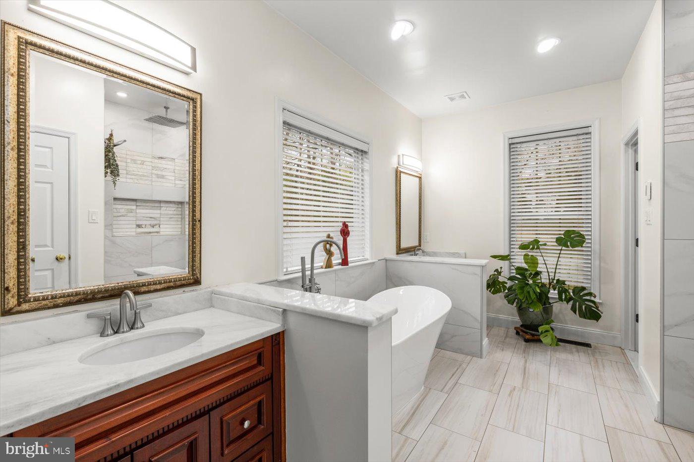 SUMMERS LANDING - Residential