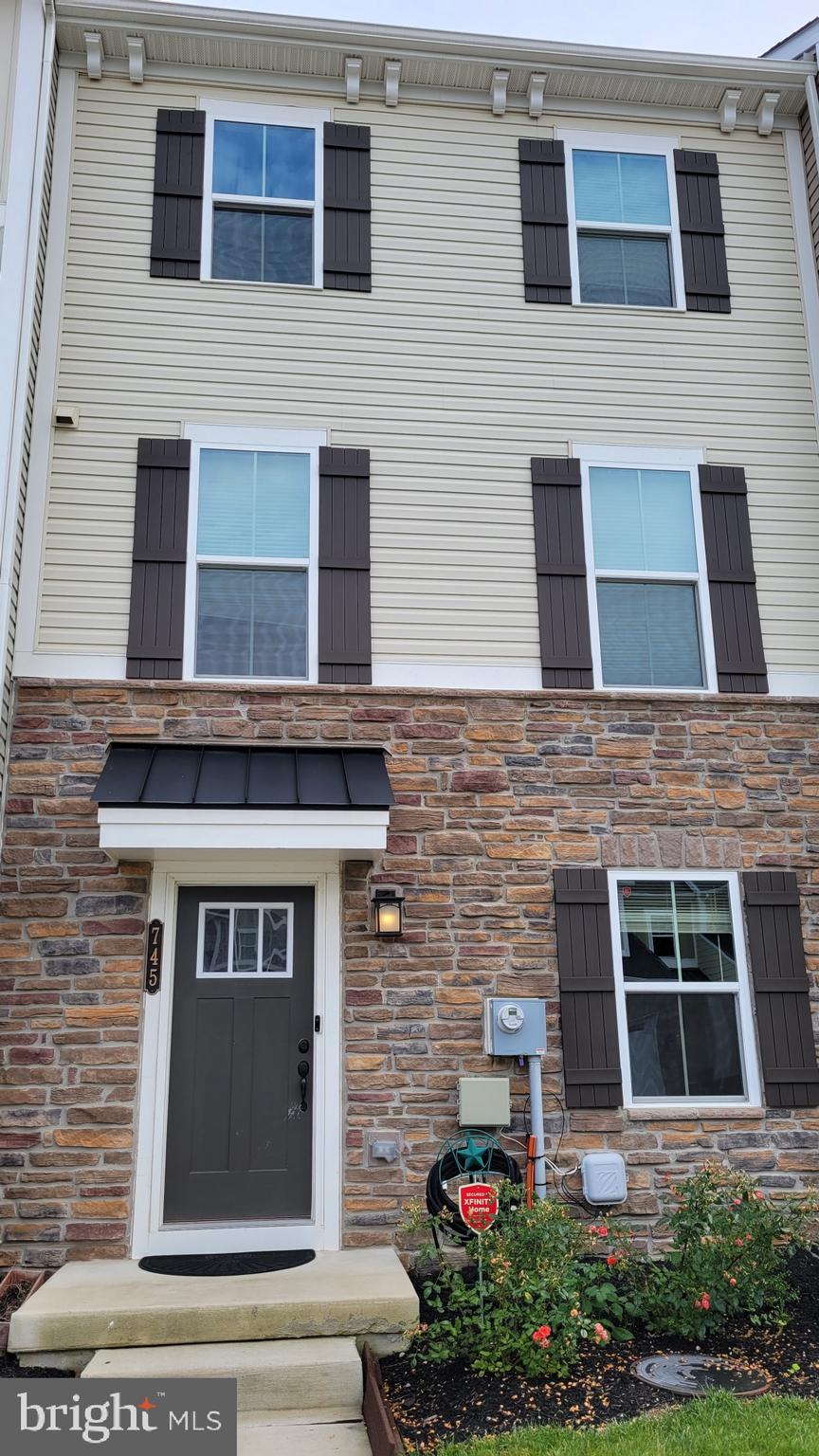 ATWATER - Residential Lease