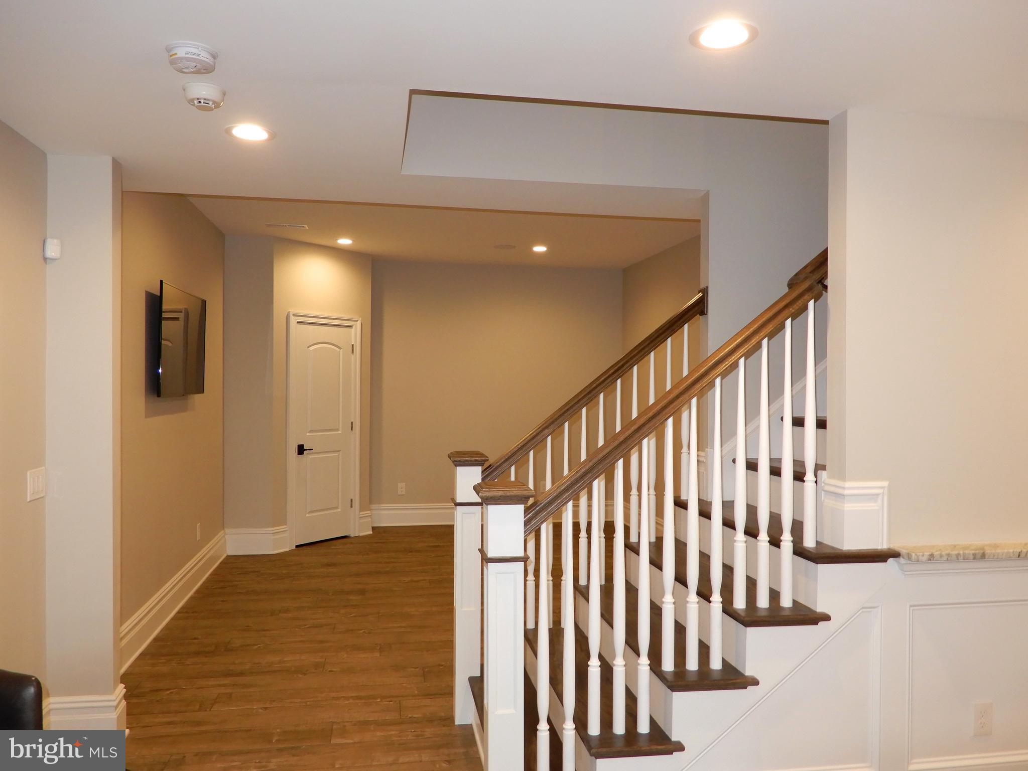 WAVERLY AT NORTHAMPTON - Residential