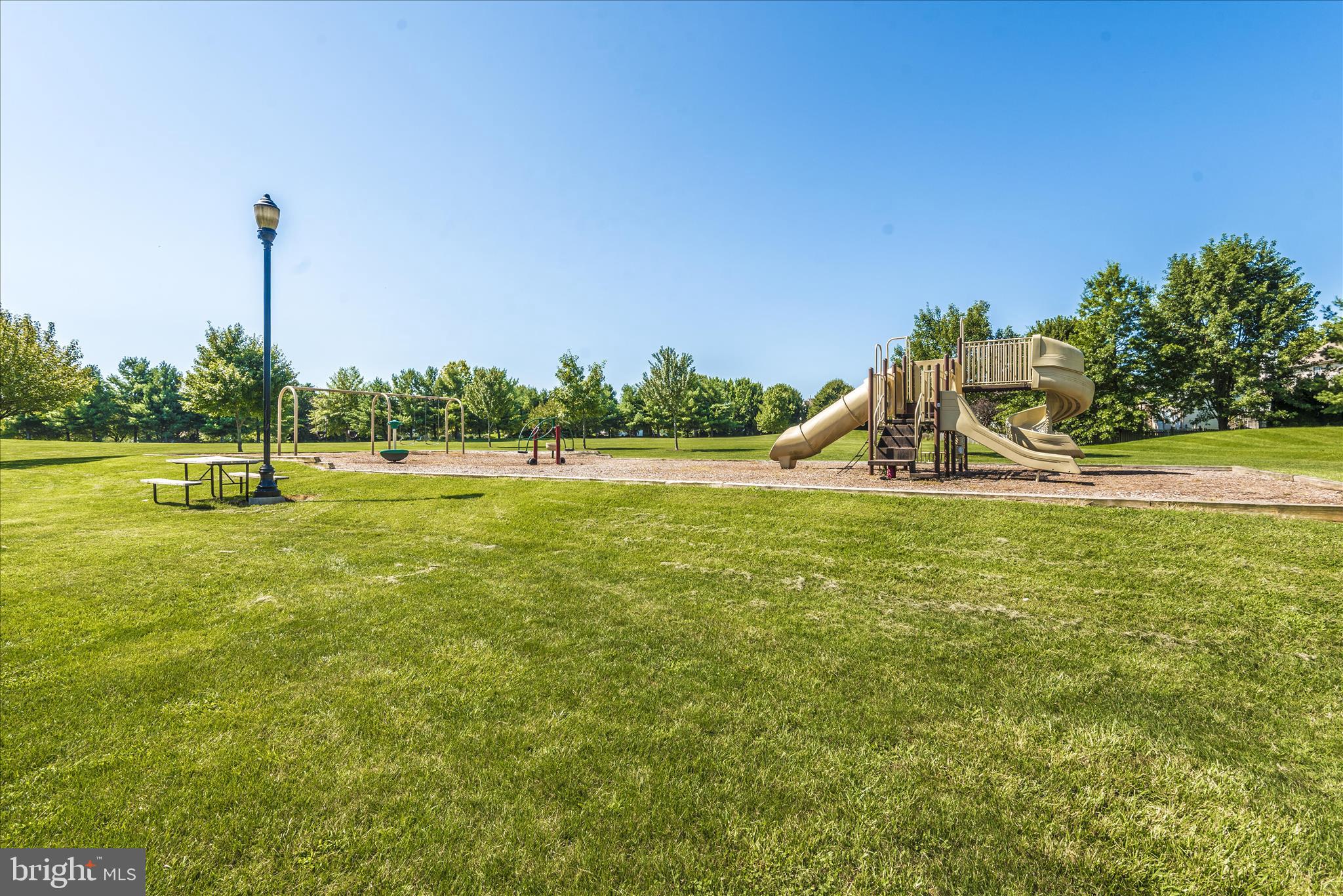 NORTH CROSSING - Residential