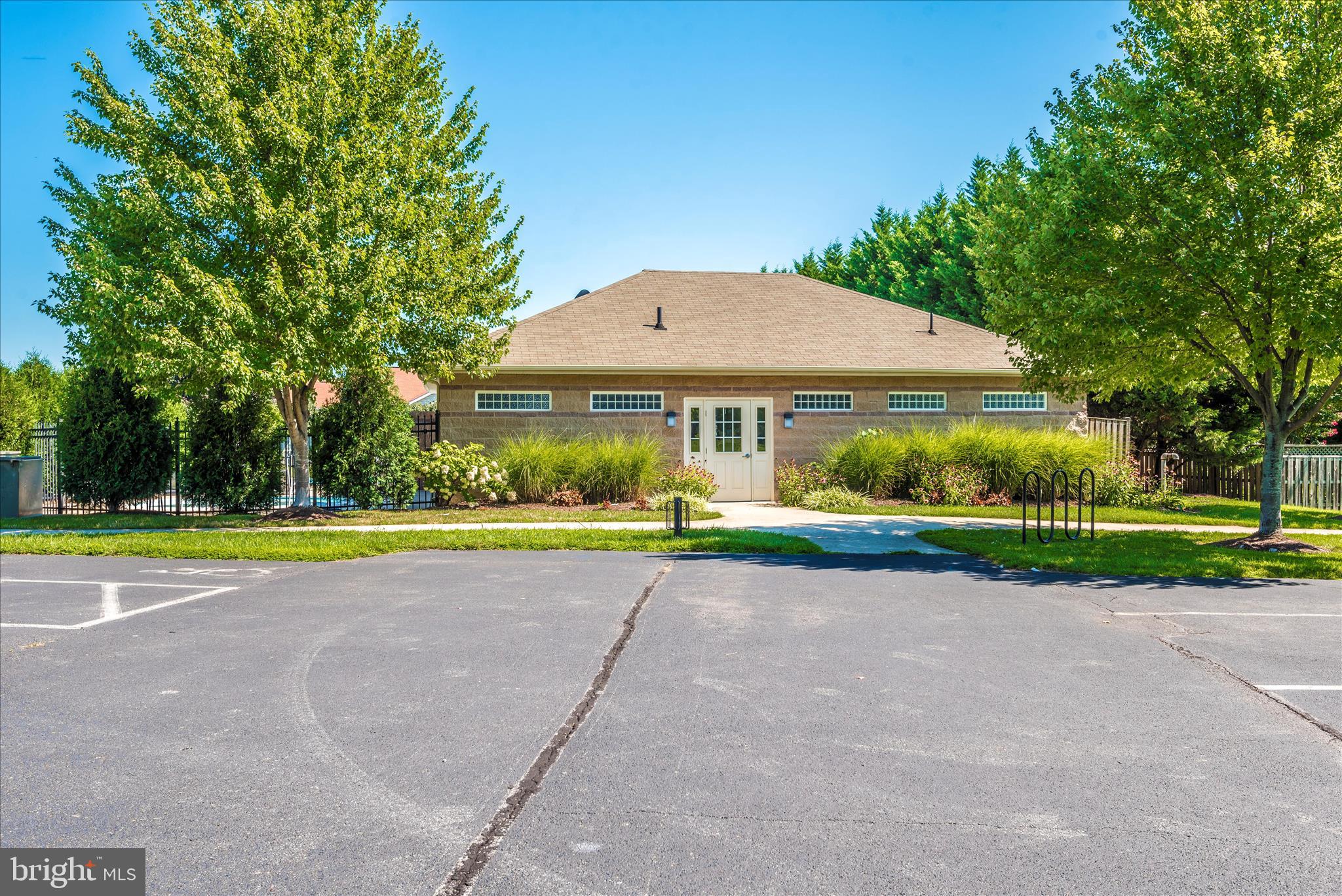 NORTH CROSSING - Residential