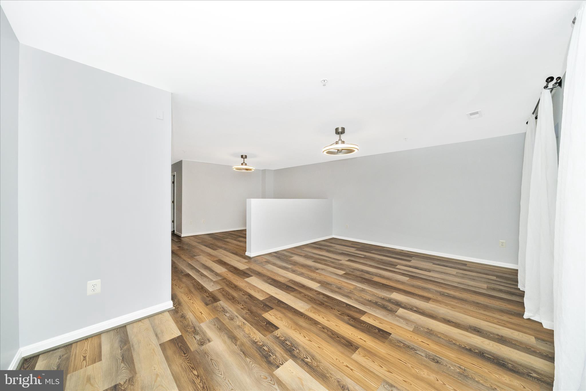 NORTH CROSSING - Residential